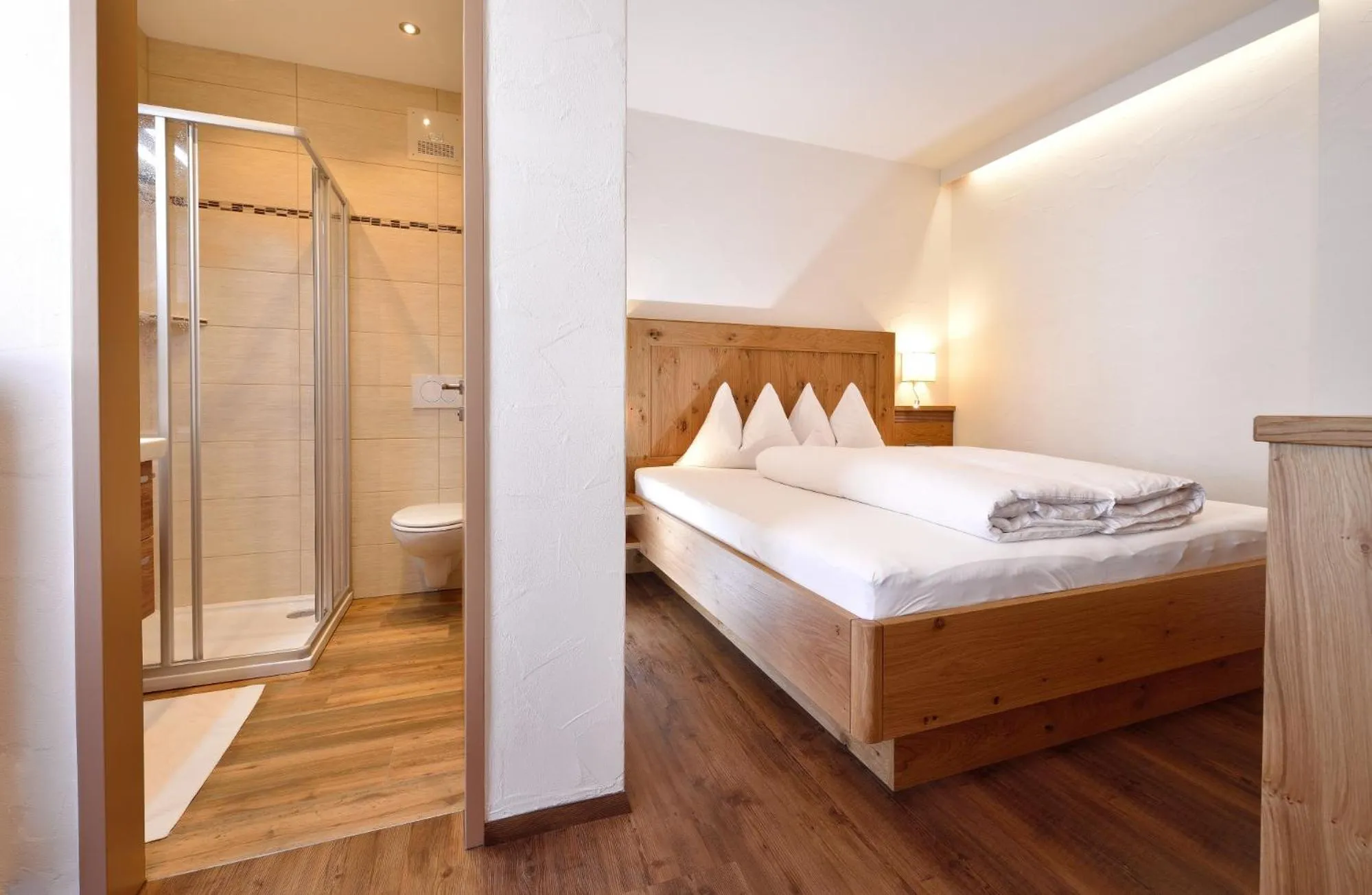 Bedroom, Bed in Aparthotel Garni Monte