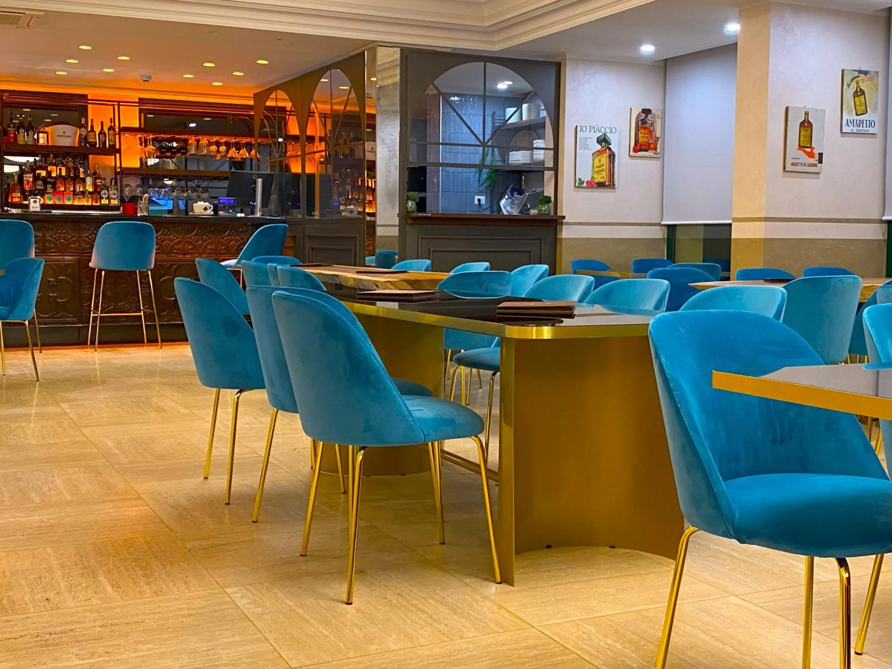 Restaurant/places to eat in Just Hotel Saronno