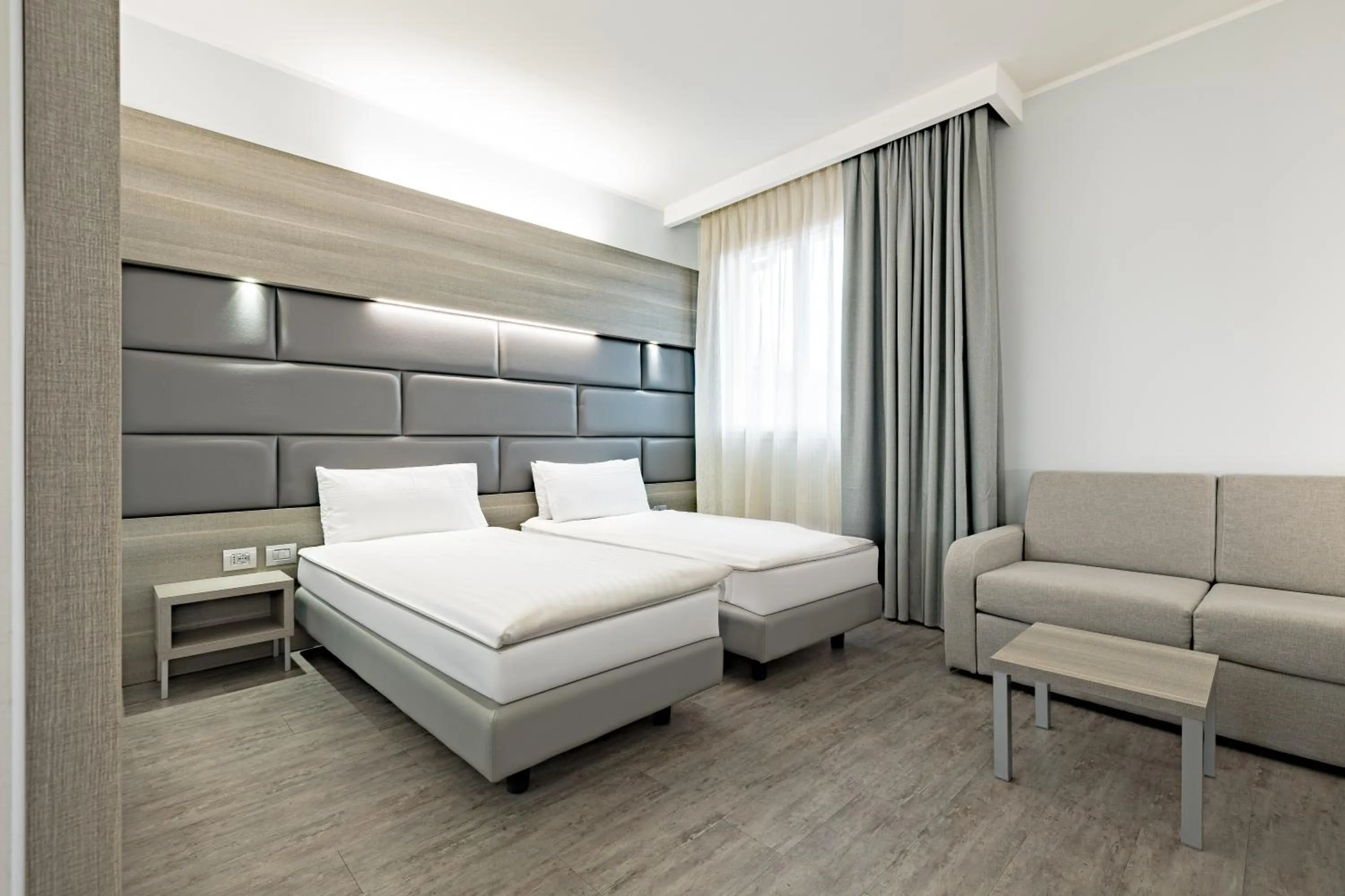 Bedroom, Bed in Just Hotel Saronno