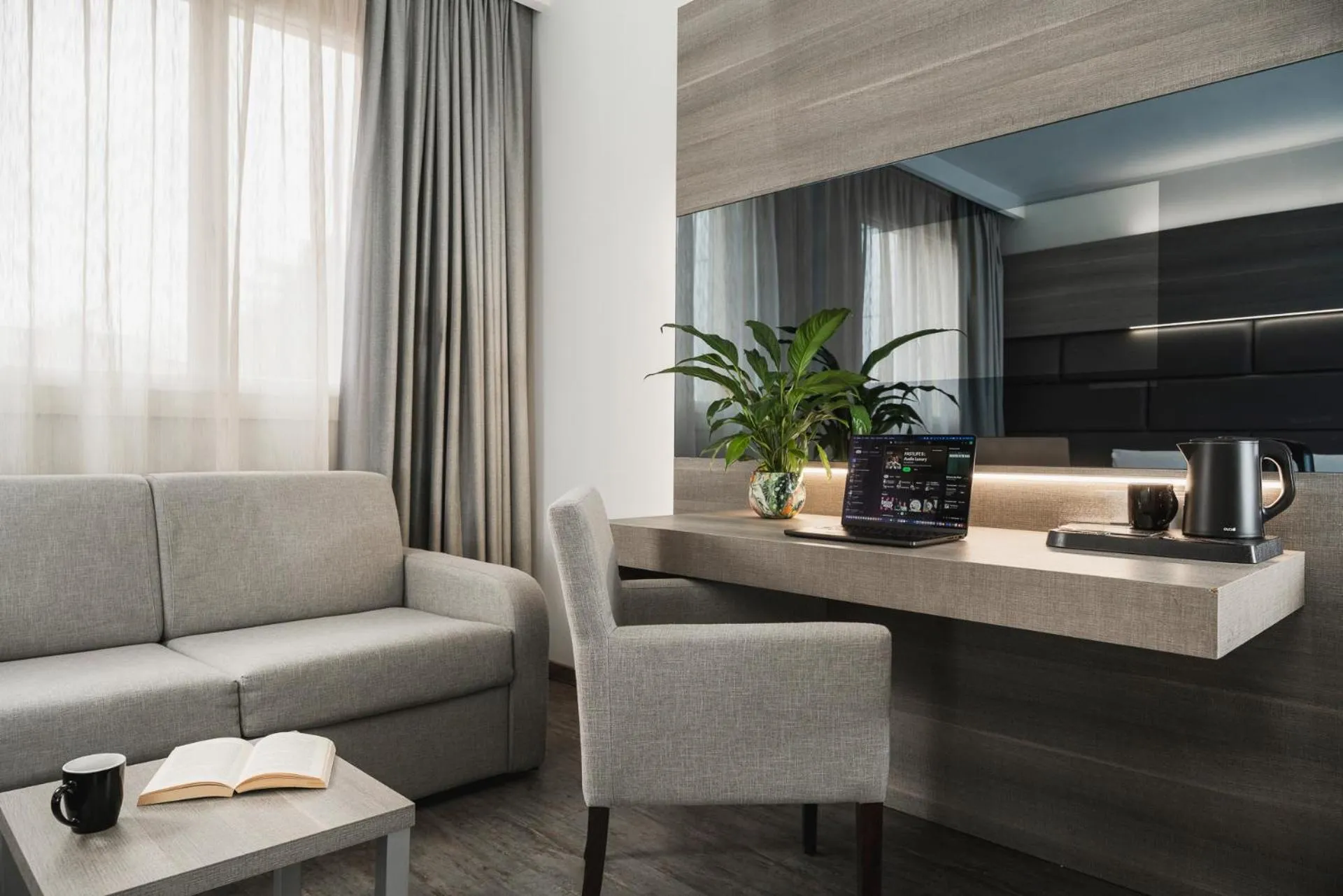 Coffee/tea facilities in Just Hotel Saronno