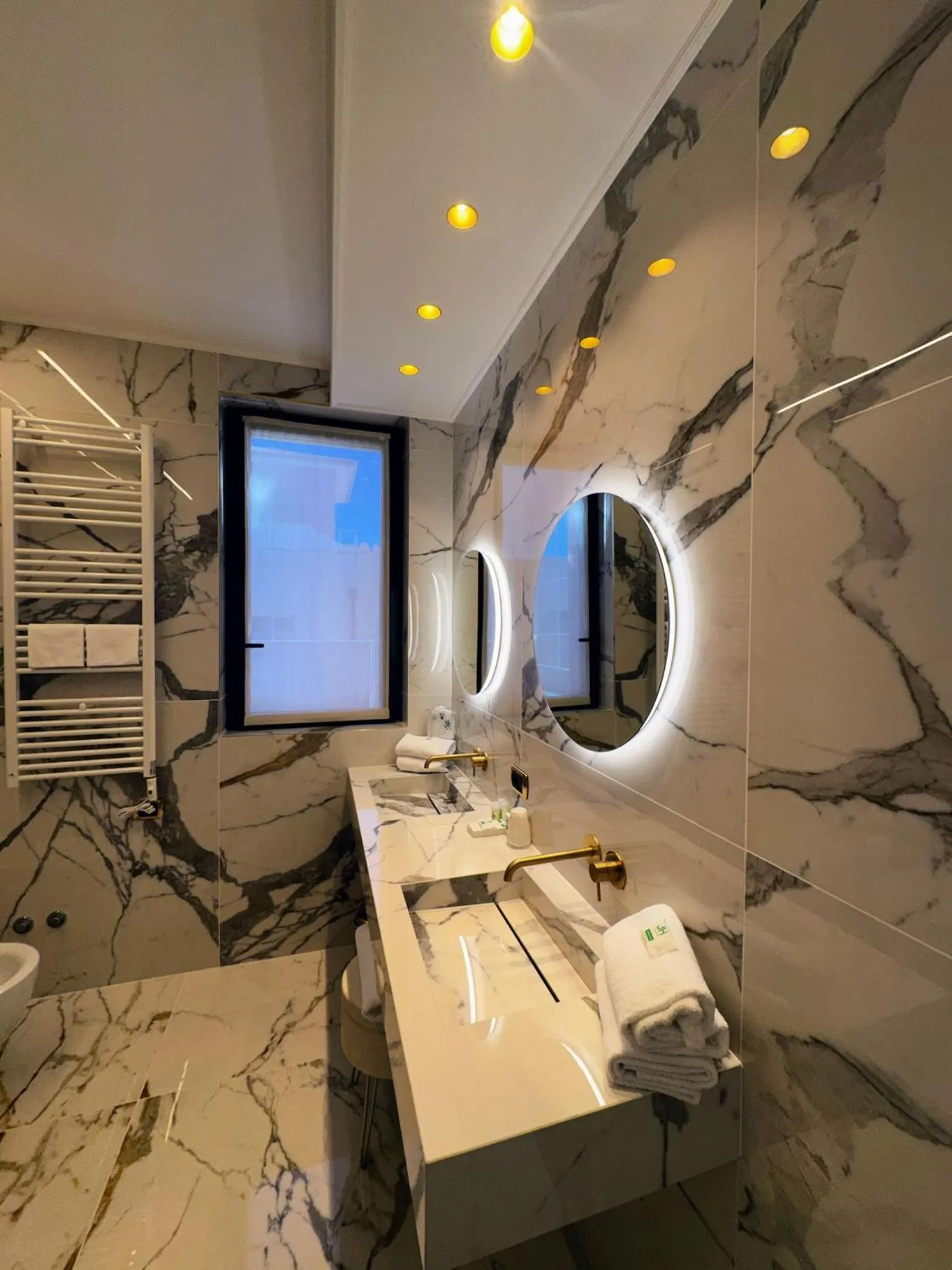 Bathroom in Just Hotel Saronno