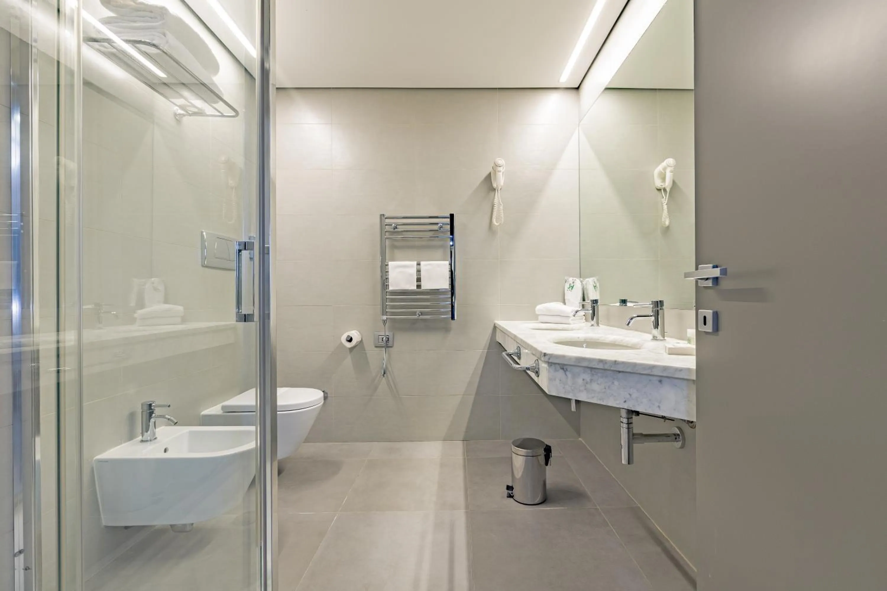 Bathroom in Just Hotel Saronno