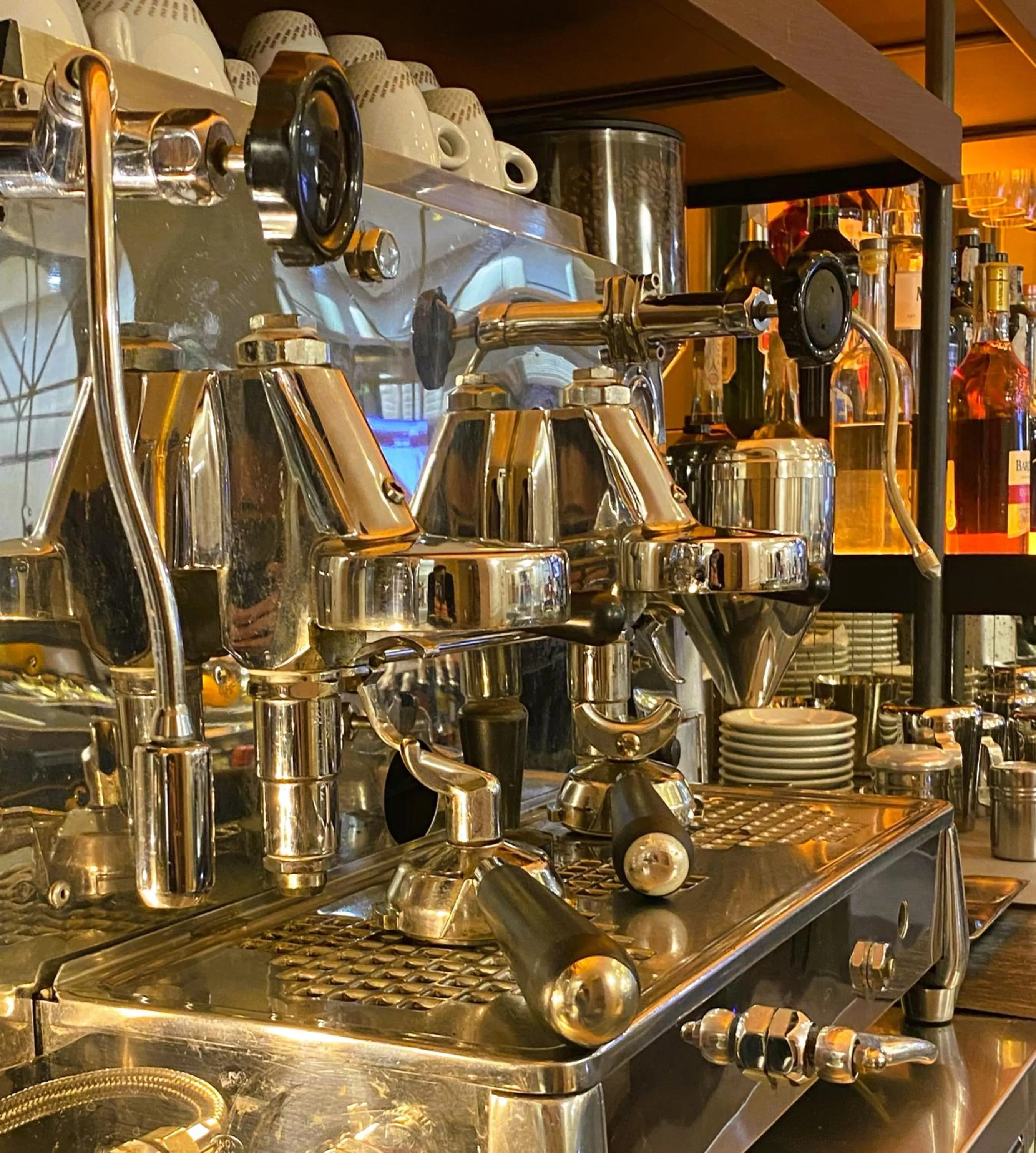 Restaurant/places to eat in Just Hotel Saronno