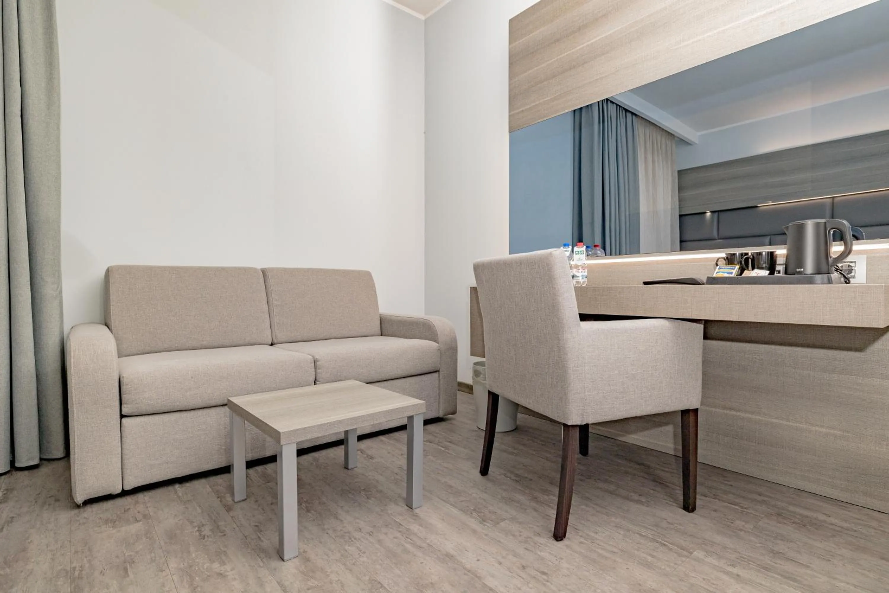 Living room in Just Hotel Saronno