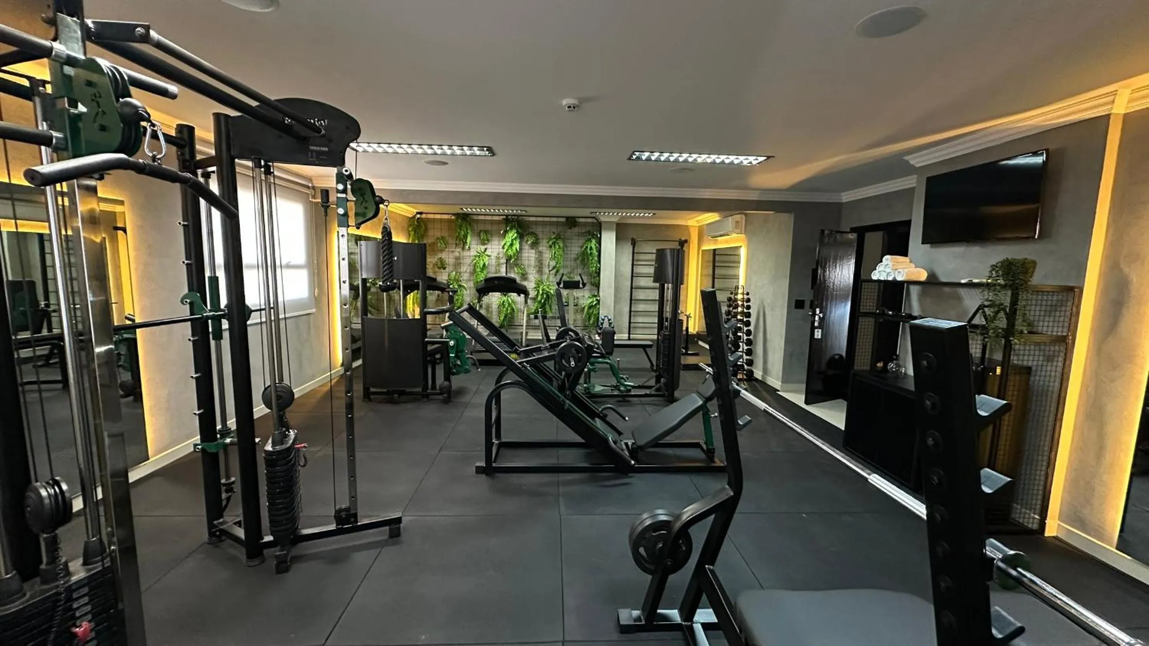 Fitness centre/facilities in Aruá Hotel, Restaurante e Convenções