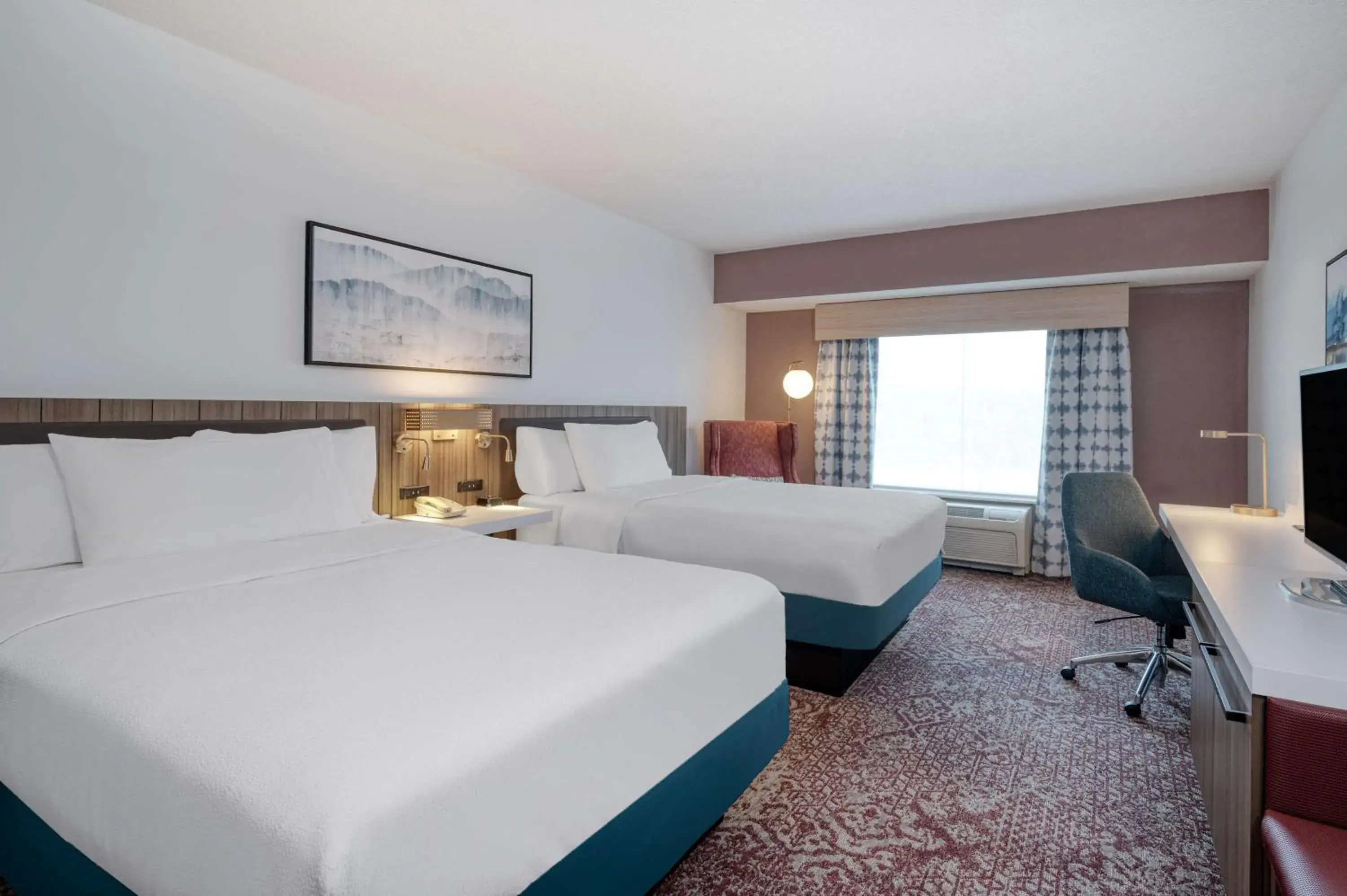 Bed in Hilton Garden Inn Clarksburg Bed in Hilton Garden Inn Clarksburg