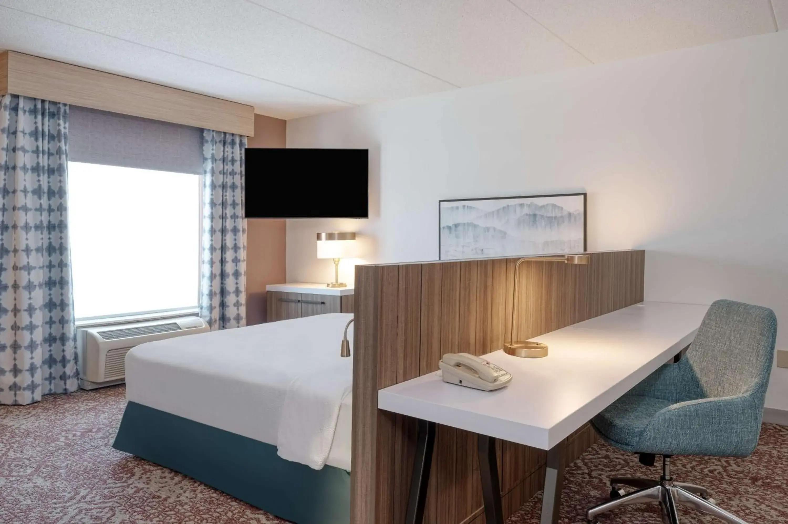 Bedroom, Bed in Hilton Garden Inn Clarksburg Bedroom, Bed in Hilton Garden Inn Clarksburg