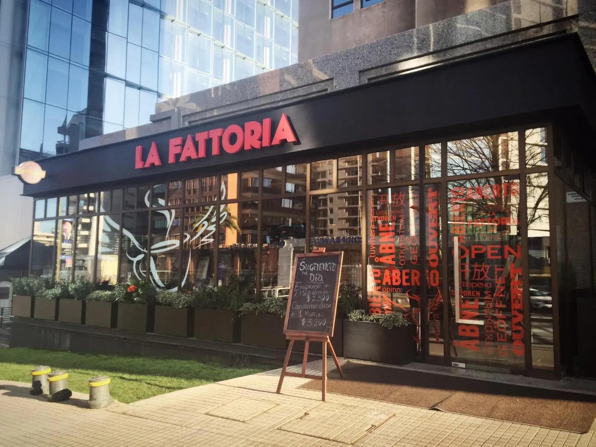 Property building in Hotel Regal Pacific Santiago Property building in Hotel Regal Pacific Santiago