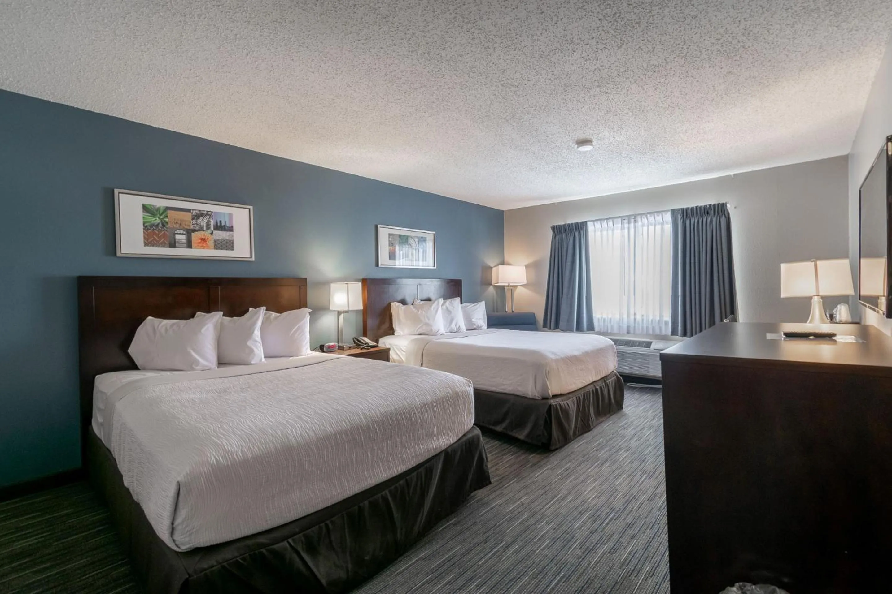 Bed in Wingate by Wyndham Great Falls