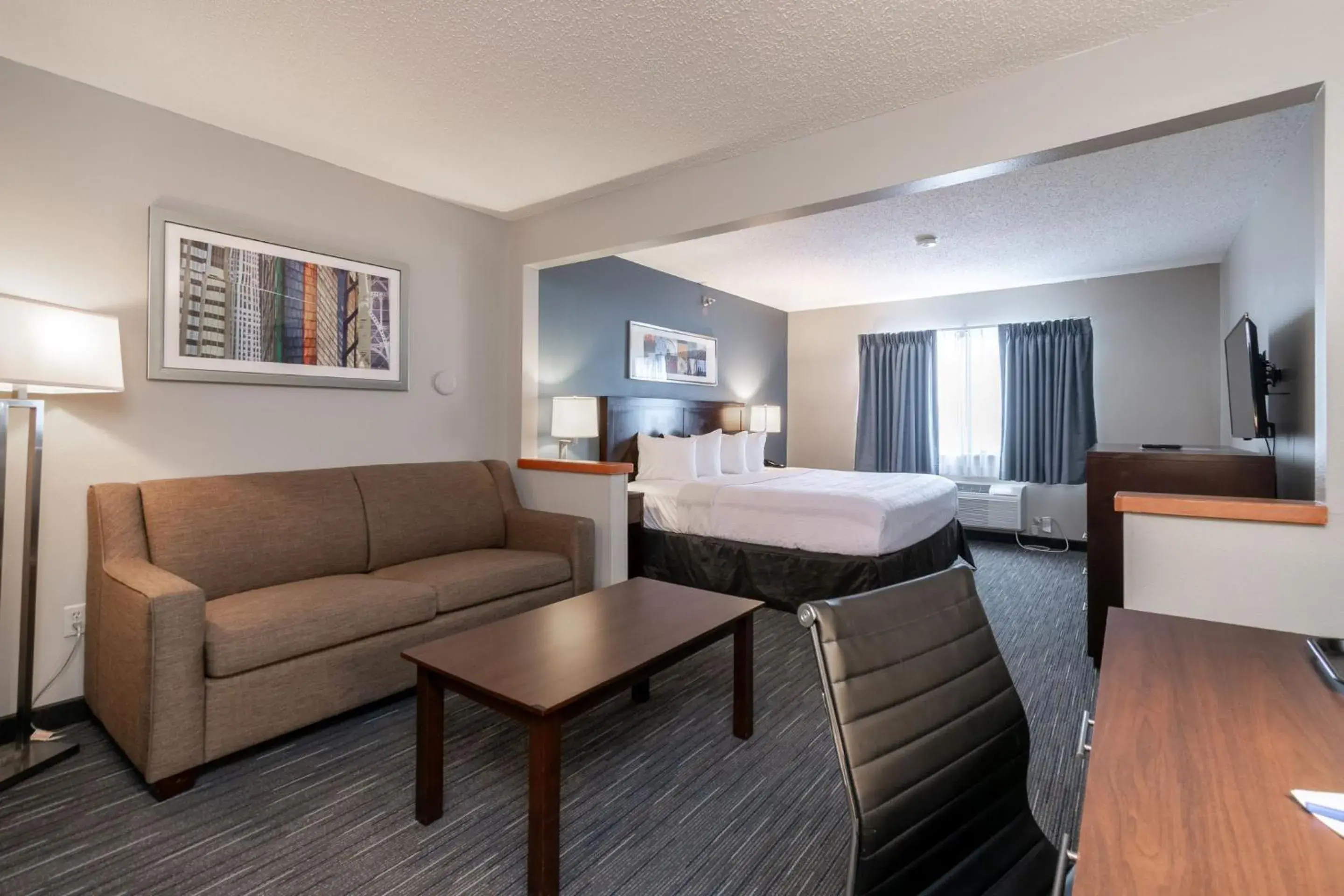 Bed in Wingate by Wyndham Great Falls Bed in Wingate by Wyndham Great Falls