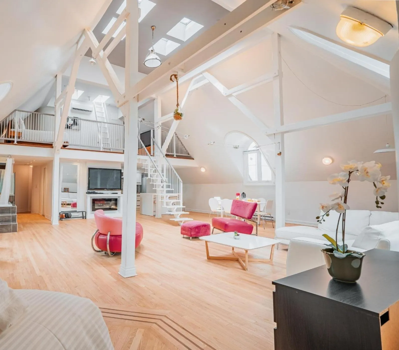 Living room in Hotel de Paris Montreal