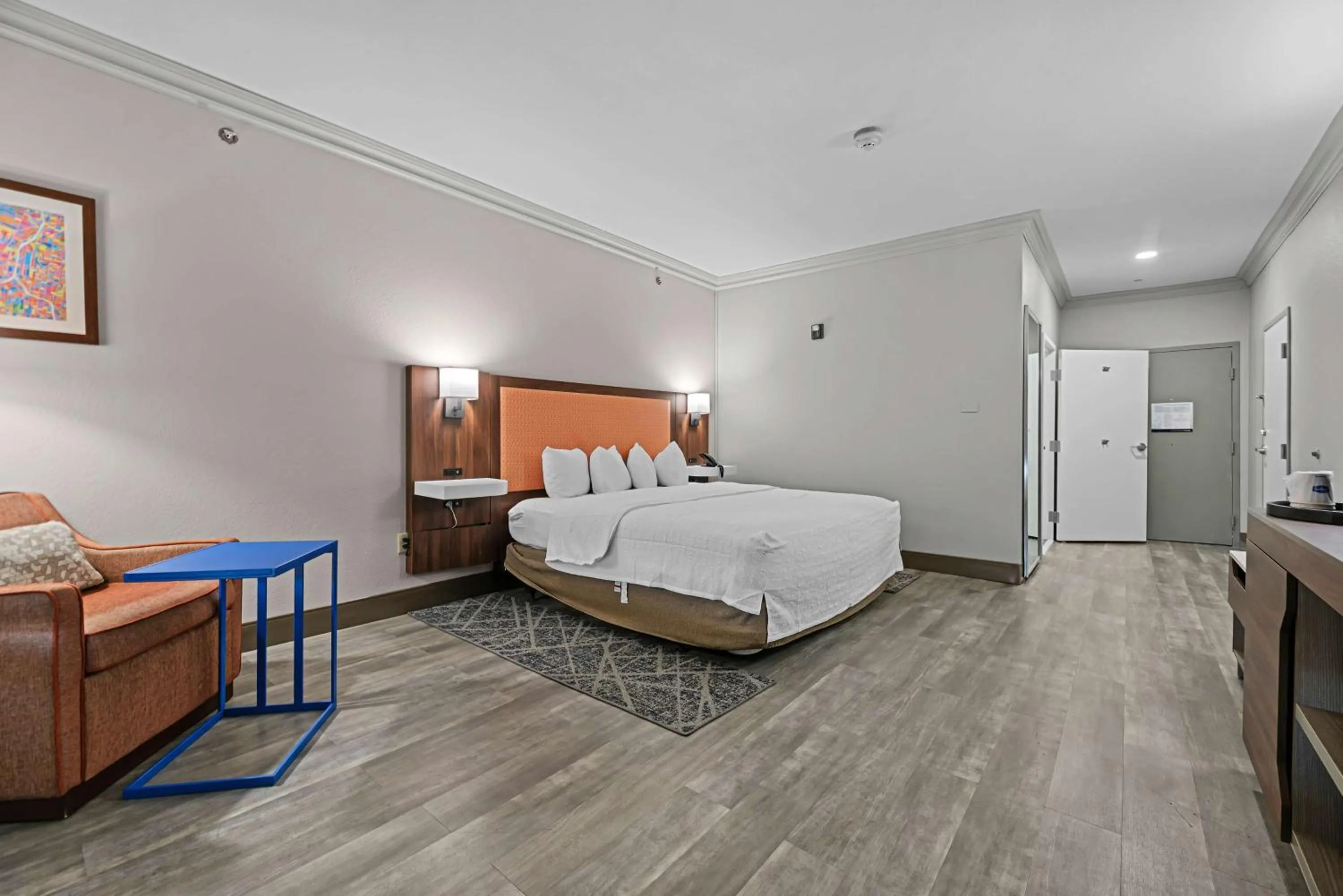 Bed in Hampton Inn Seguin