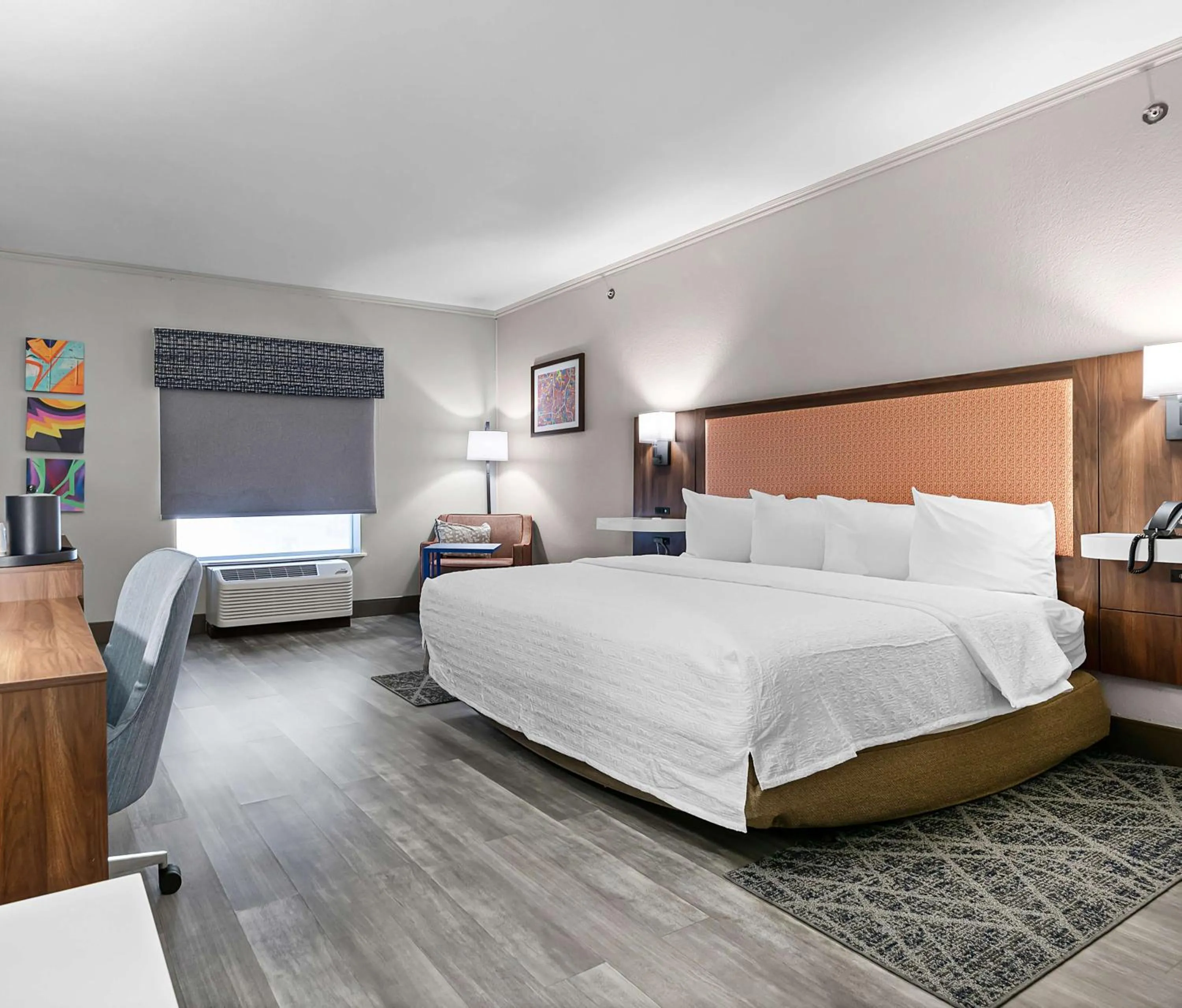 Bed in Hampton Inn Seguin