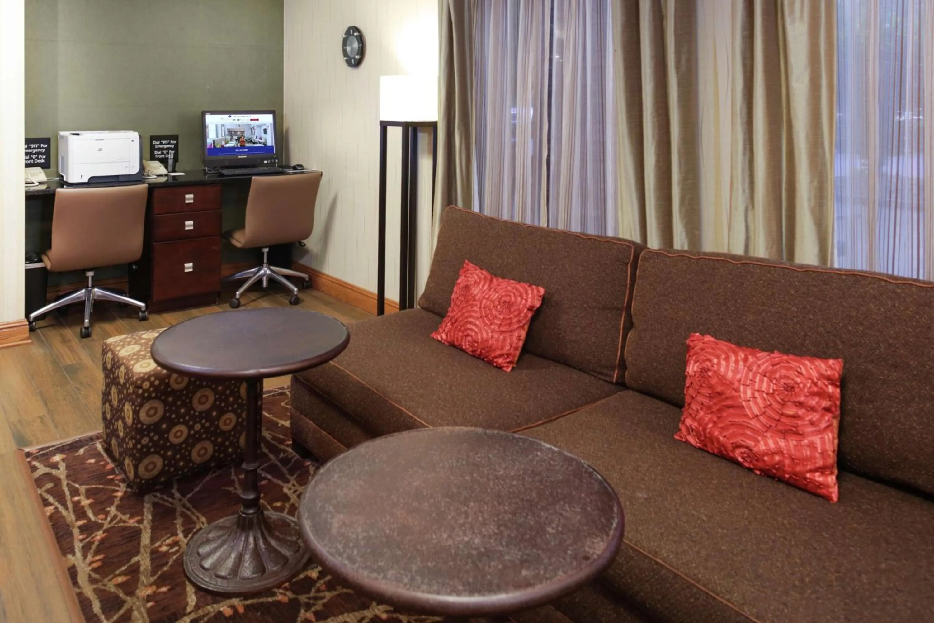Business facilities in Hampton Inn Portage