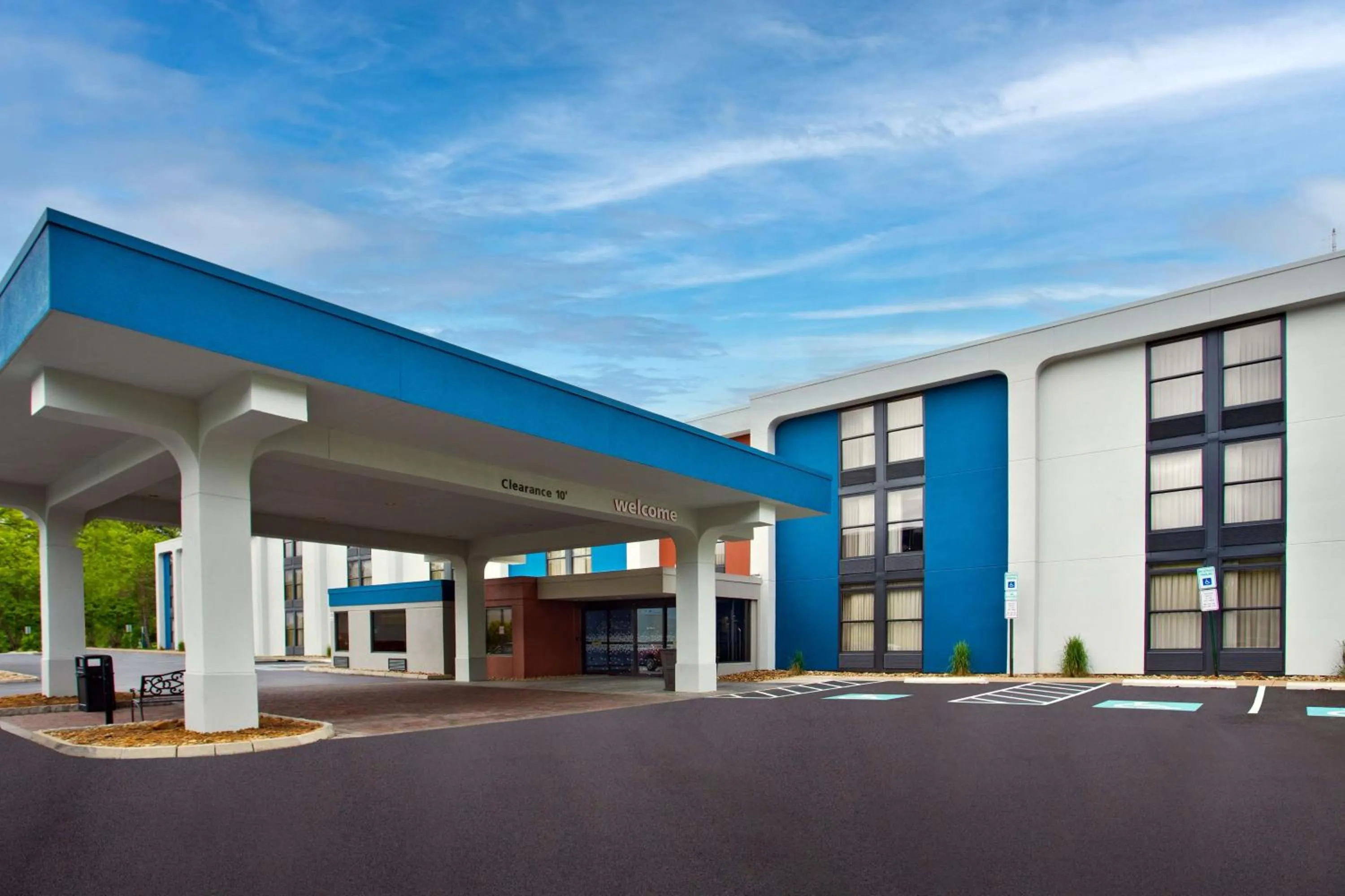 Property building in Hampton Inn State College