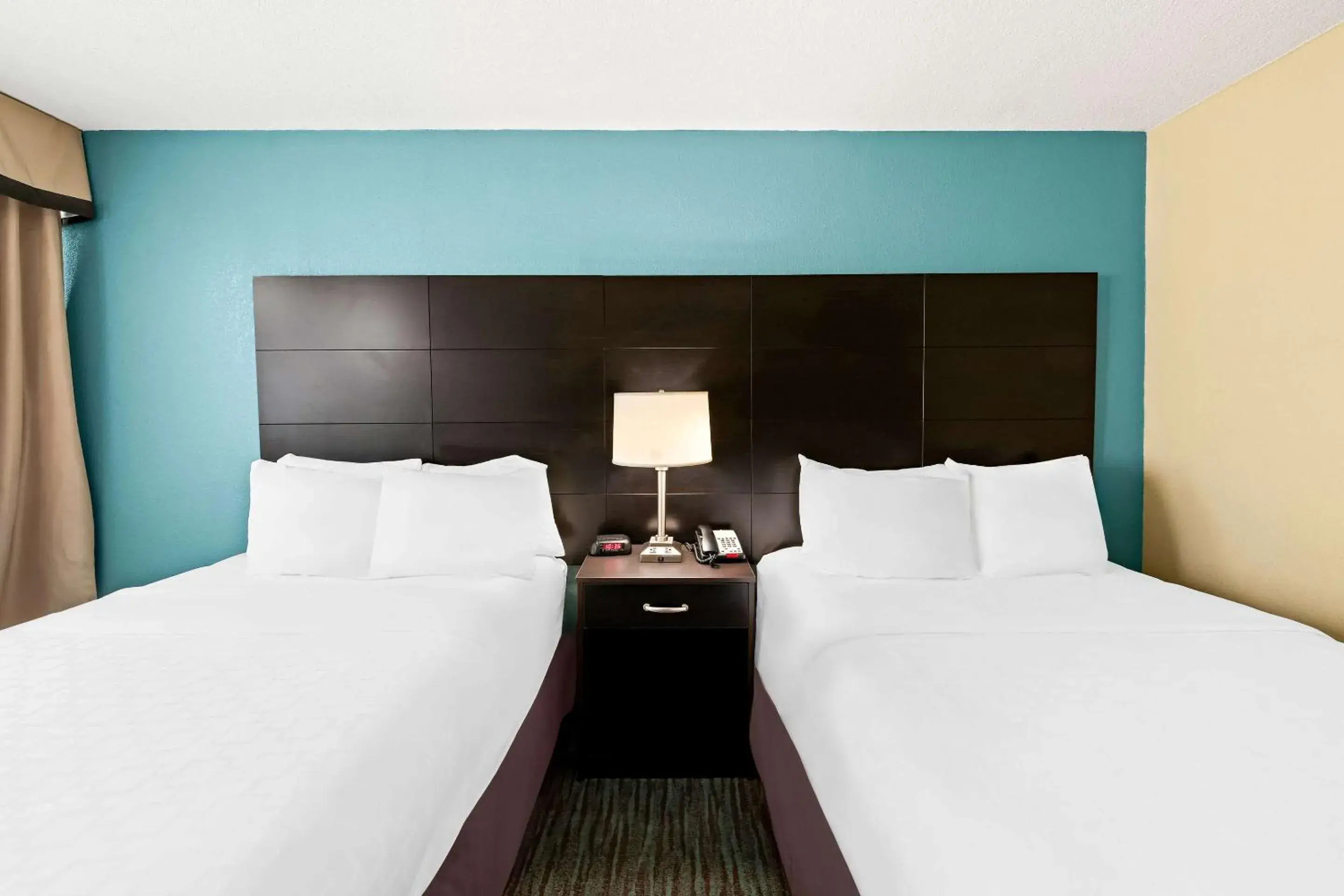 Bedroom, Bed in Quality Inn Dayton Airport Bedroom, Bed in Quality Inn Dayton Airport