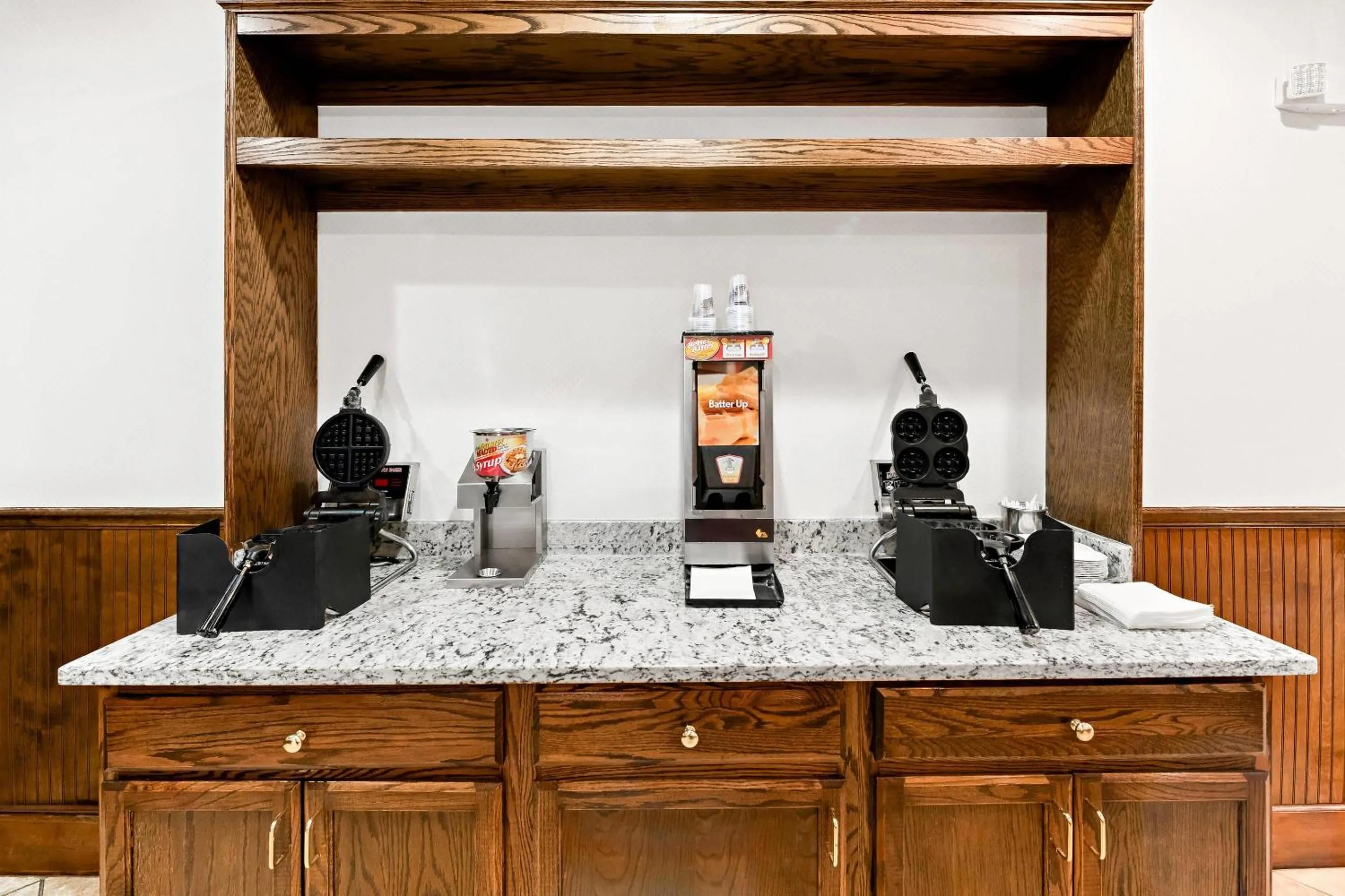 Breakfast in Quality Inn Dayton Airport