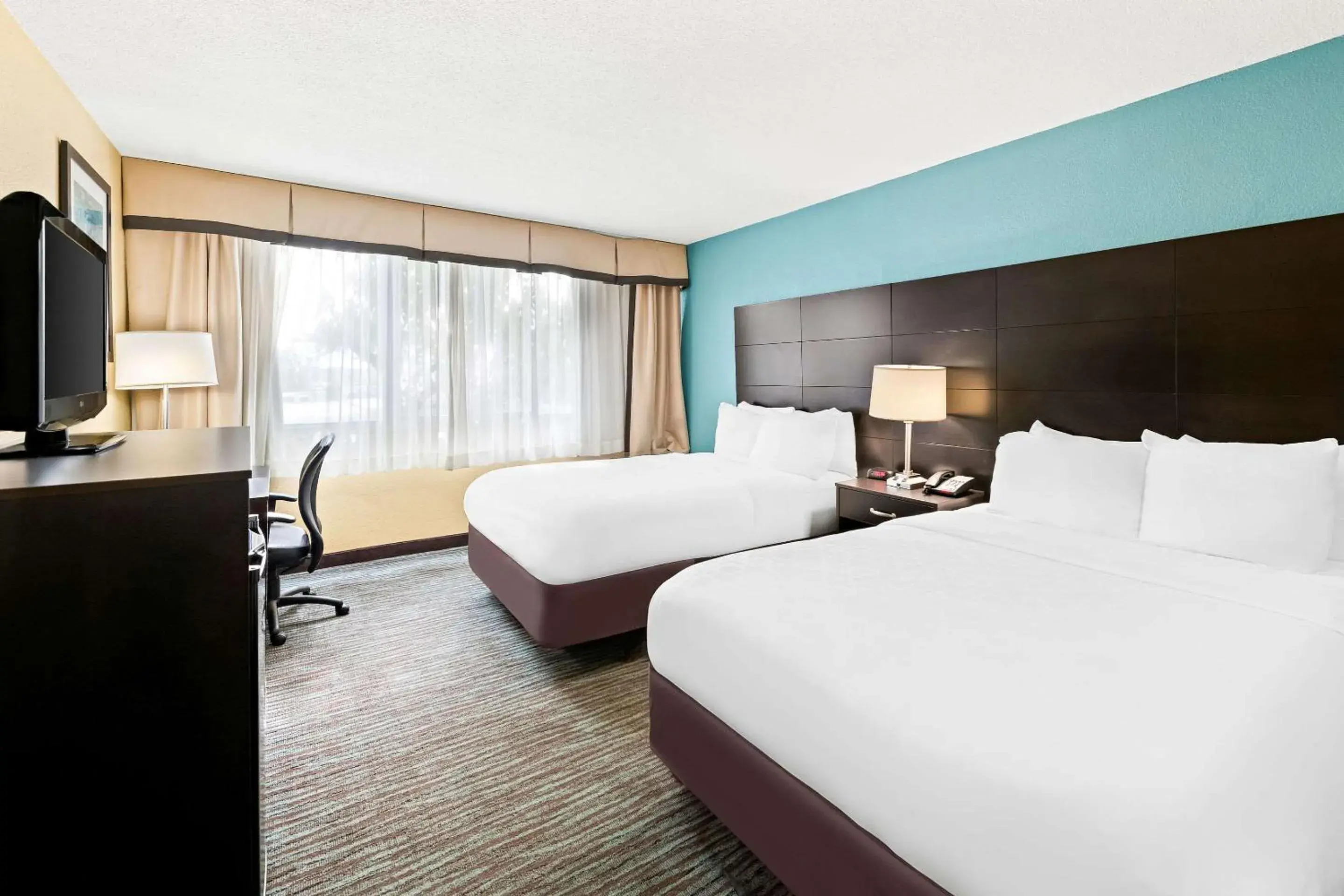 Bedroom, Bed in Quality Inn Dayton Airport Bedroom, Bed in Quality Inn Dayton Airport