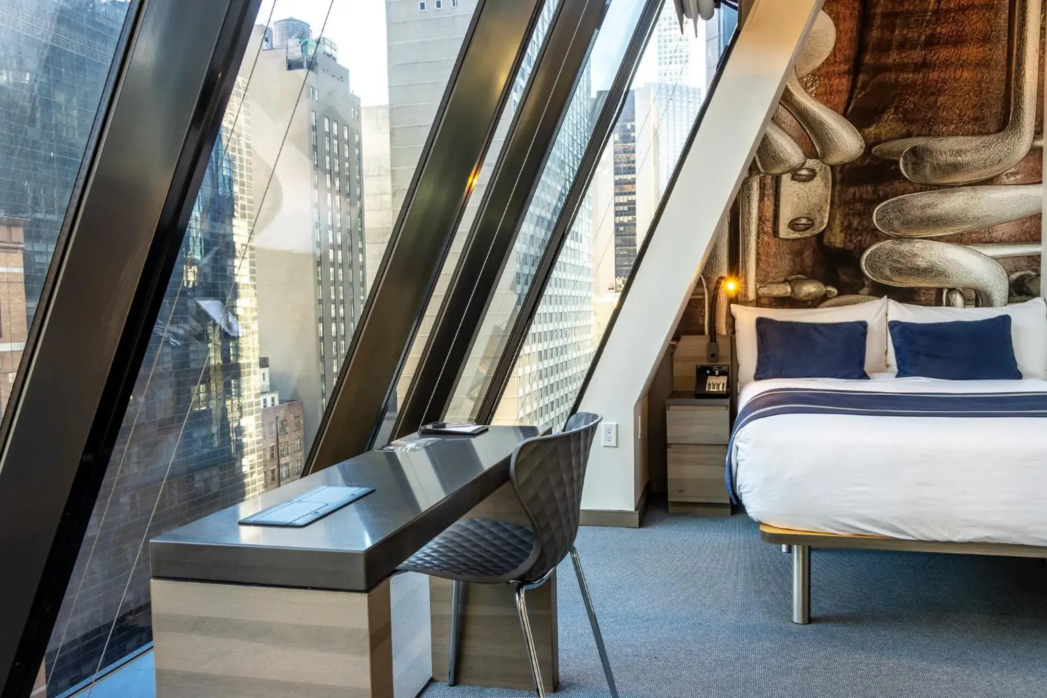 Bedroom, Bed in Carnegie Hotel Bedroom, Bed in Carnegie Hotel