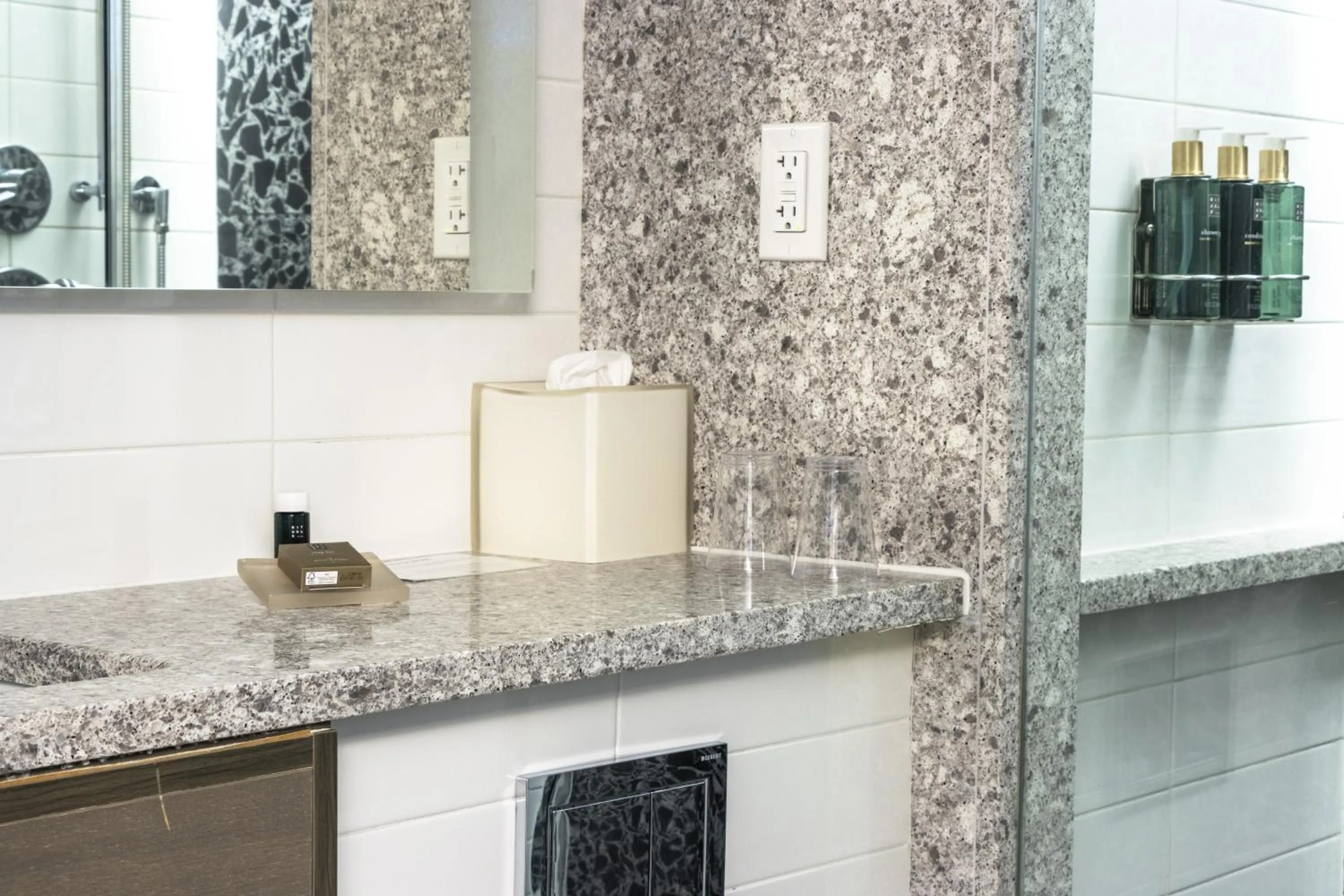 Bathroom in Carnegie Hotel