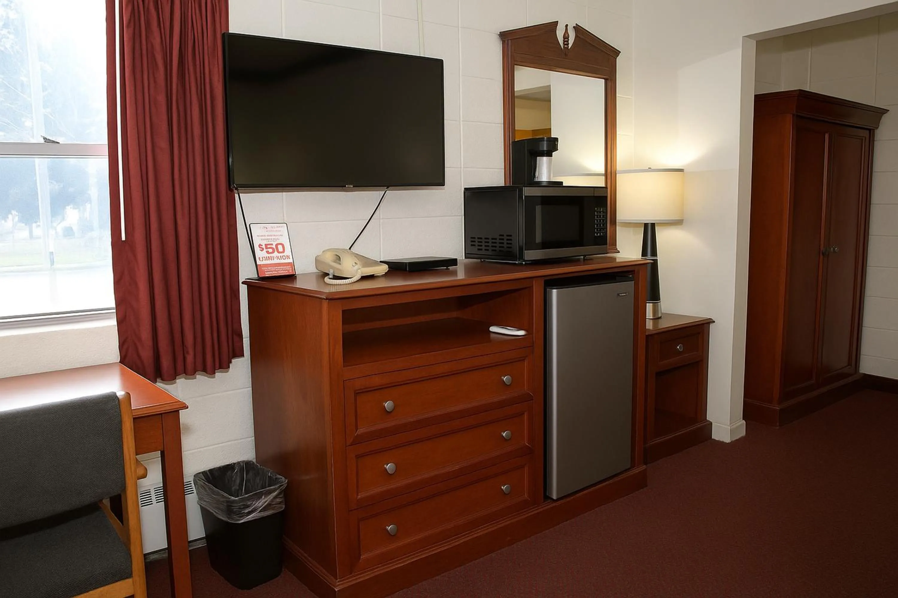 TV and multimedia in Ventura Motel