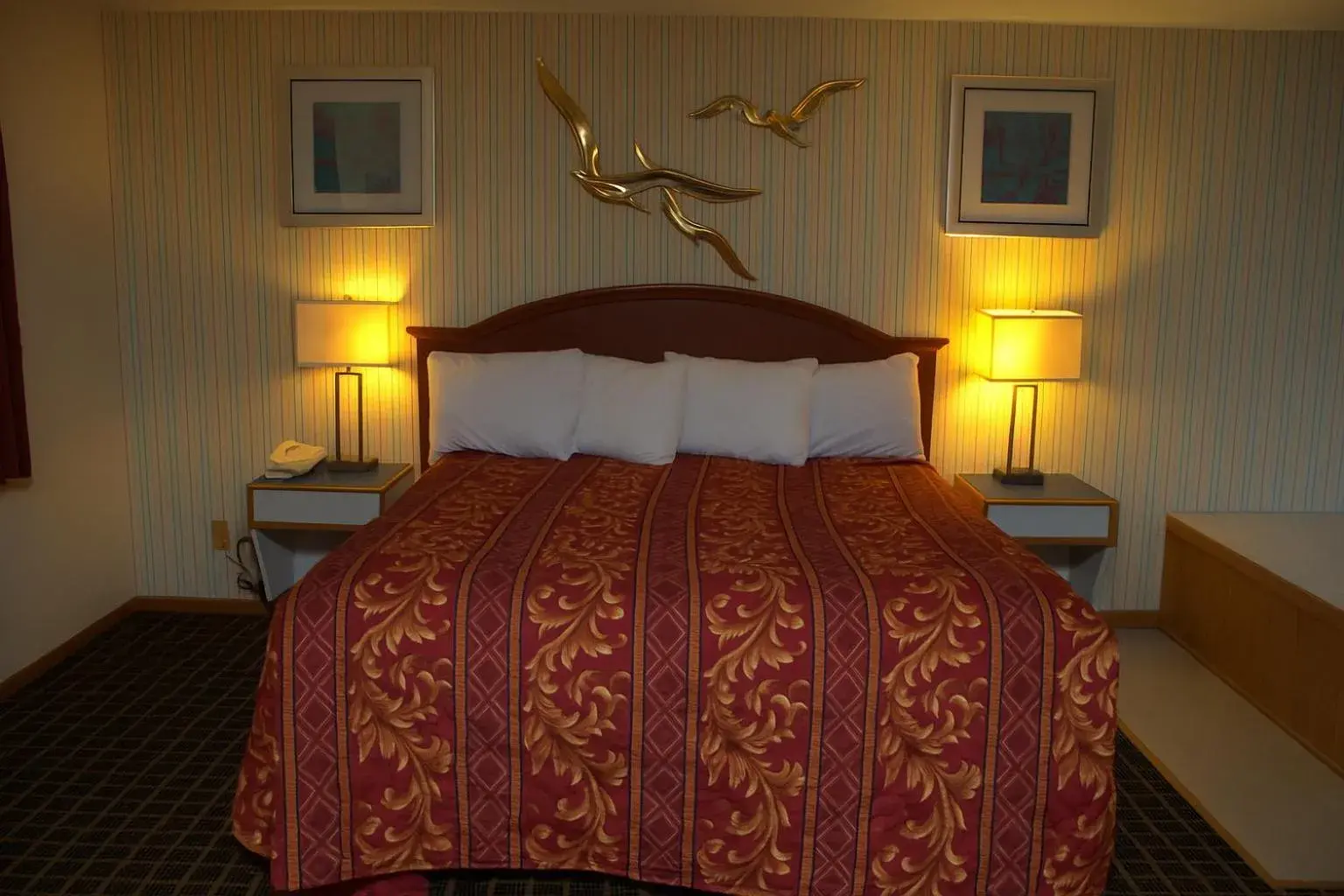 Bed in Ventura Motel Bed in Ventura Motel