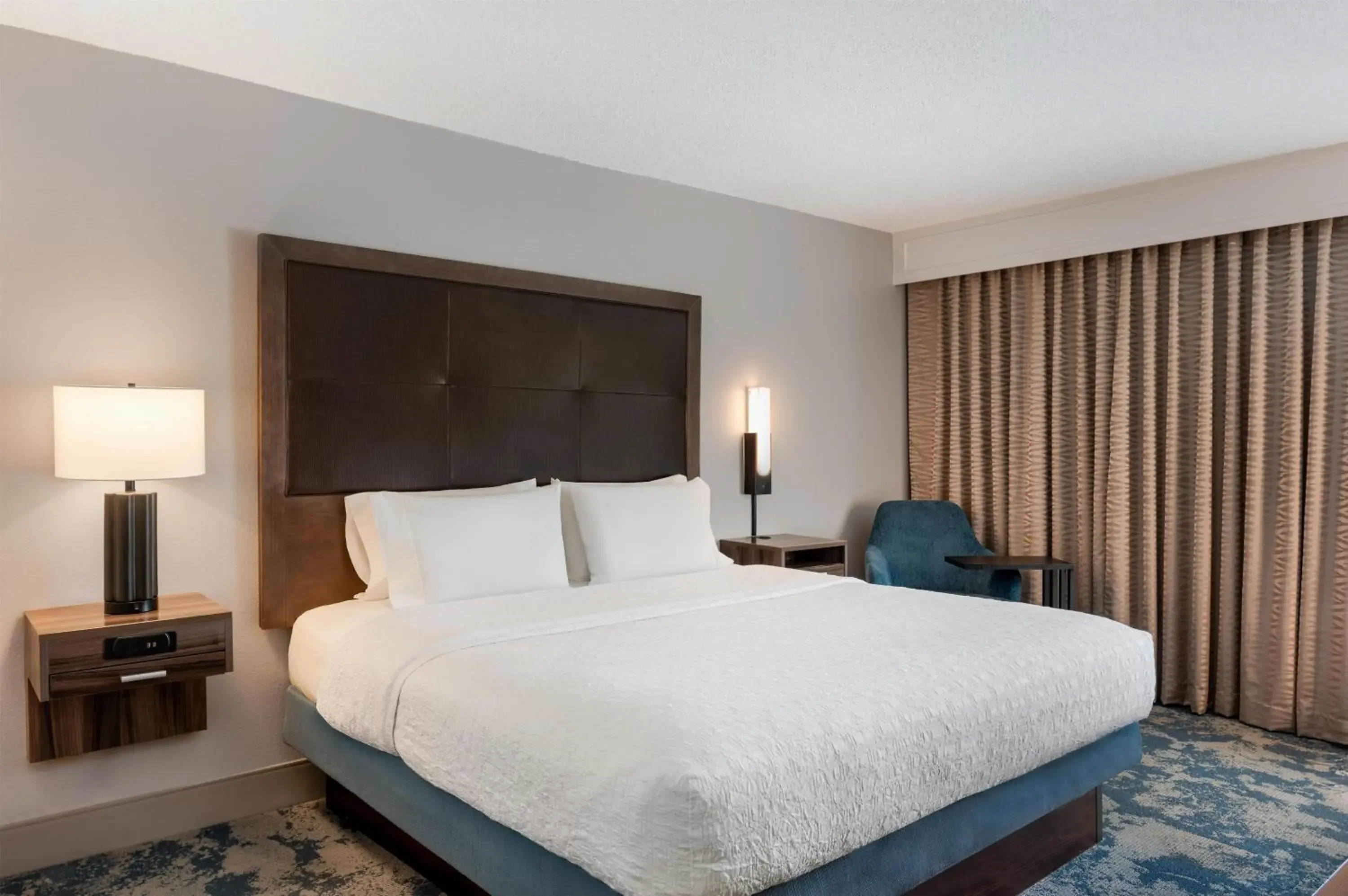 Bed in Hampton Inn South Hill Bed in Hampton Inn South Hill