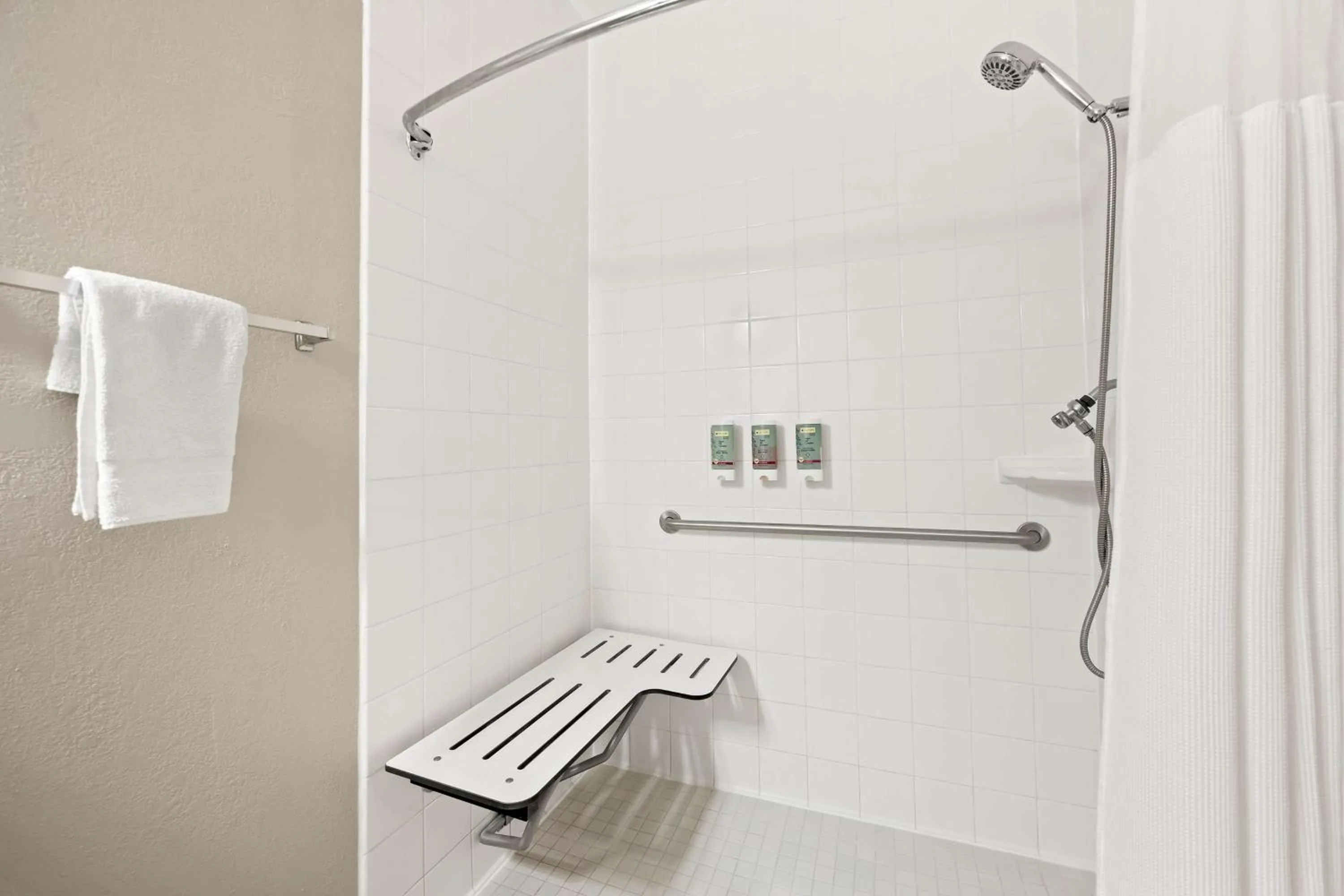 Bathroom in Best Western Bryan College Station