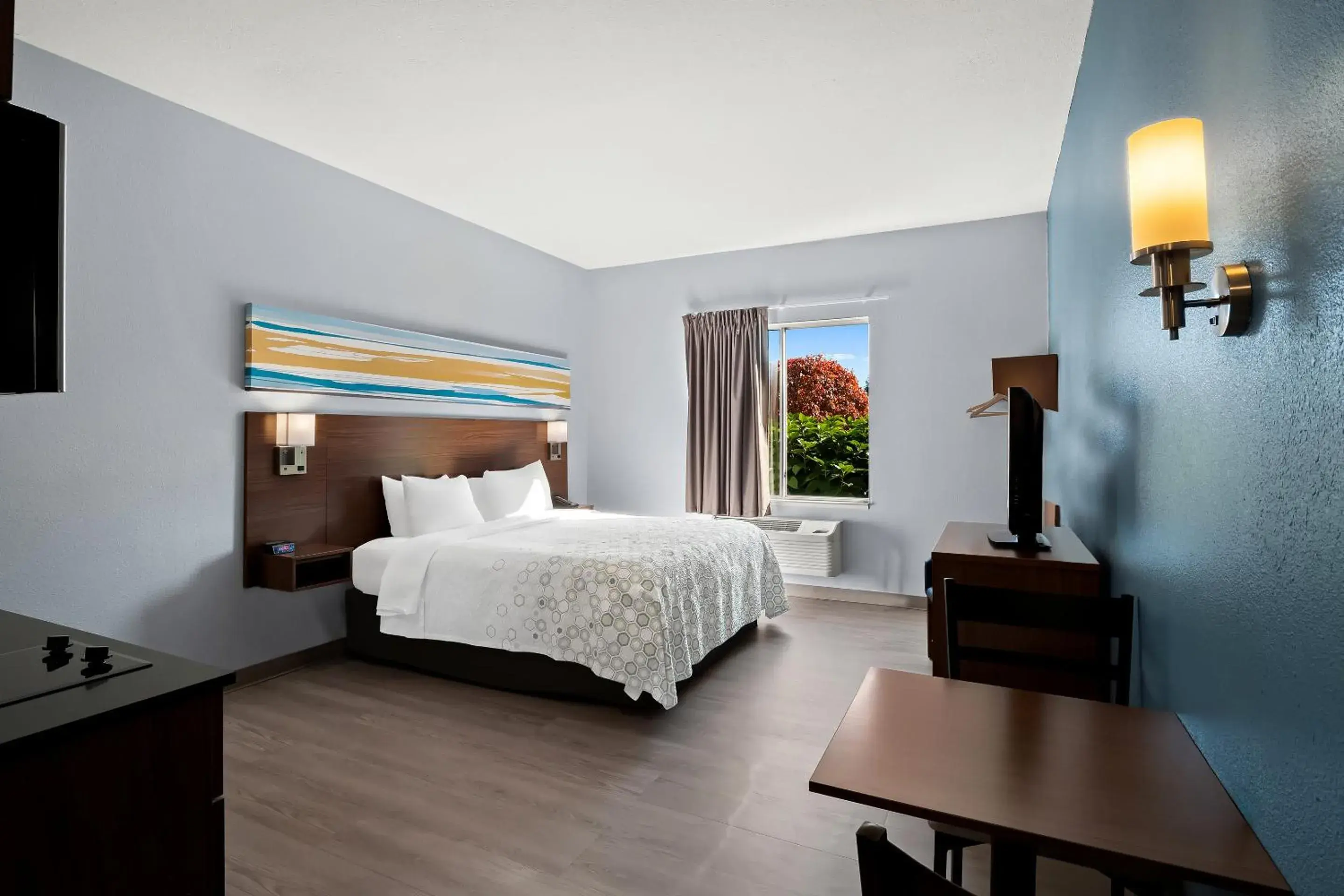 Photo of the whole room, Bed in HomeTowne Studios by Red Roof East Lansing - Okemos Photo of the whole room, Bed in HomeTowne Studios by Red Roof East Lansing - Okemos