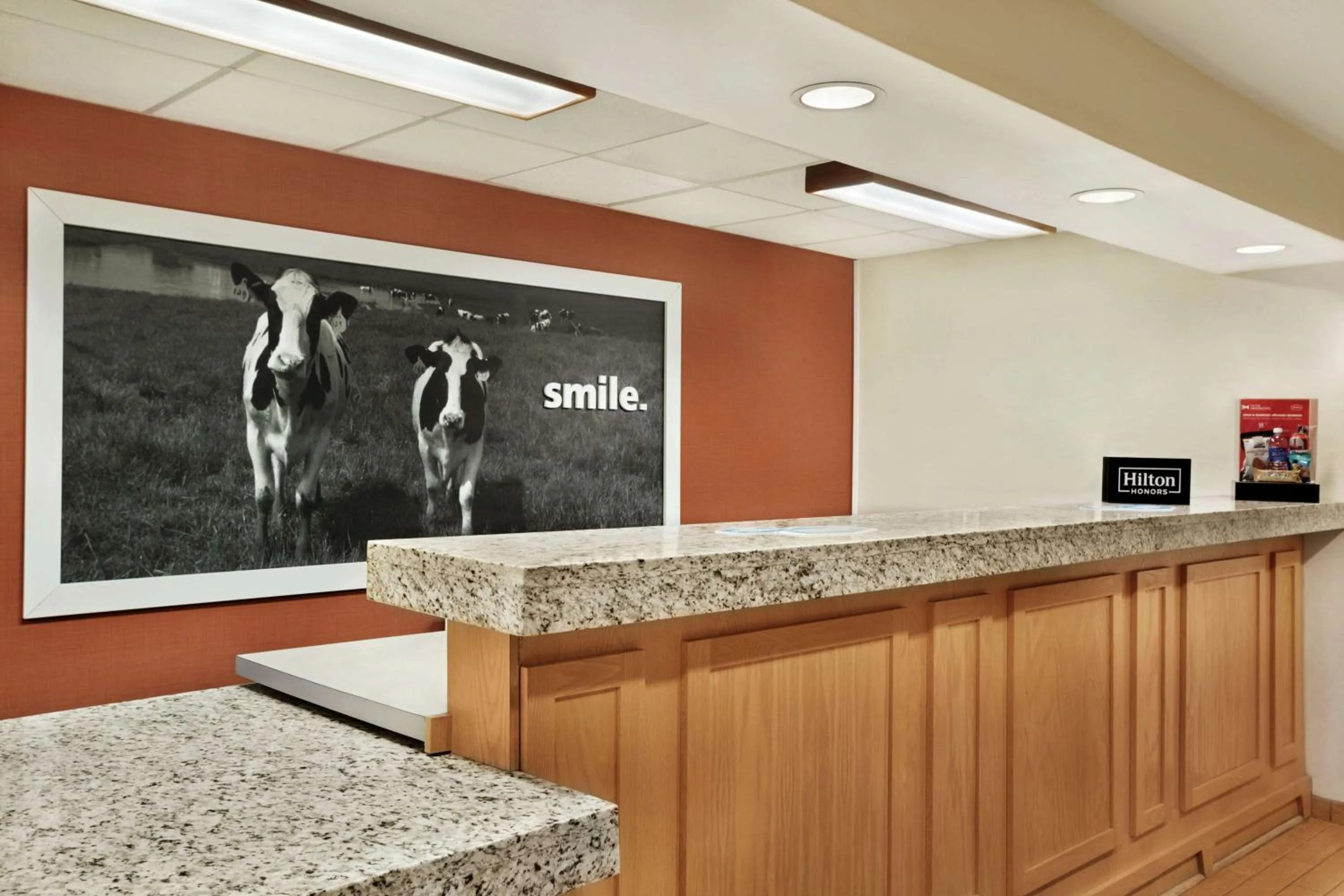 Lobby or reception in Hampton Inn Shawnee