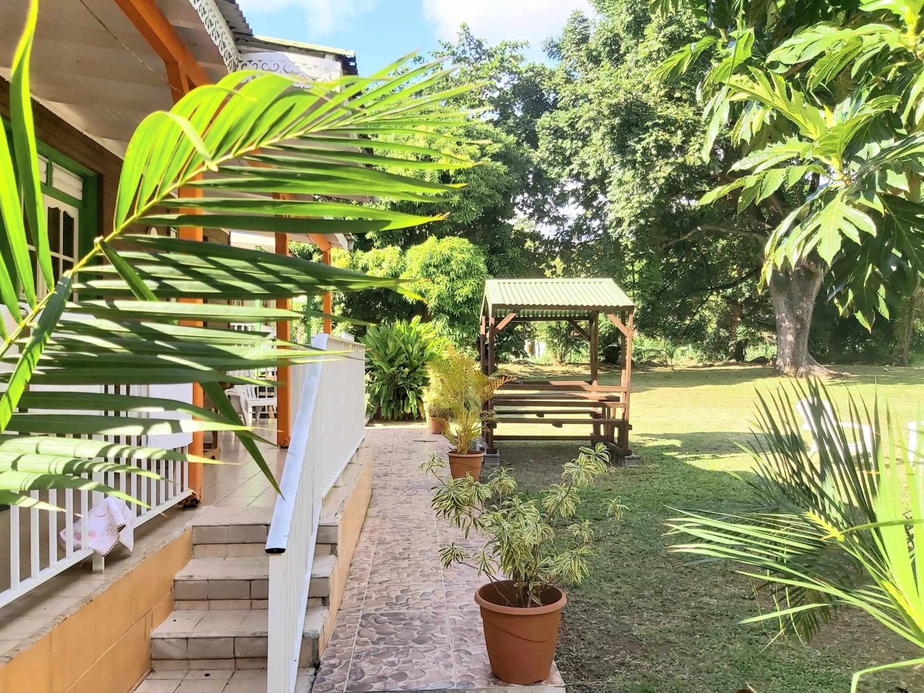 Property building in Bungalow PAPAYE