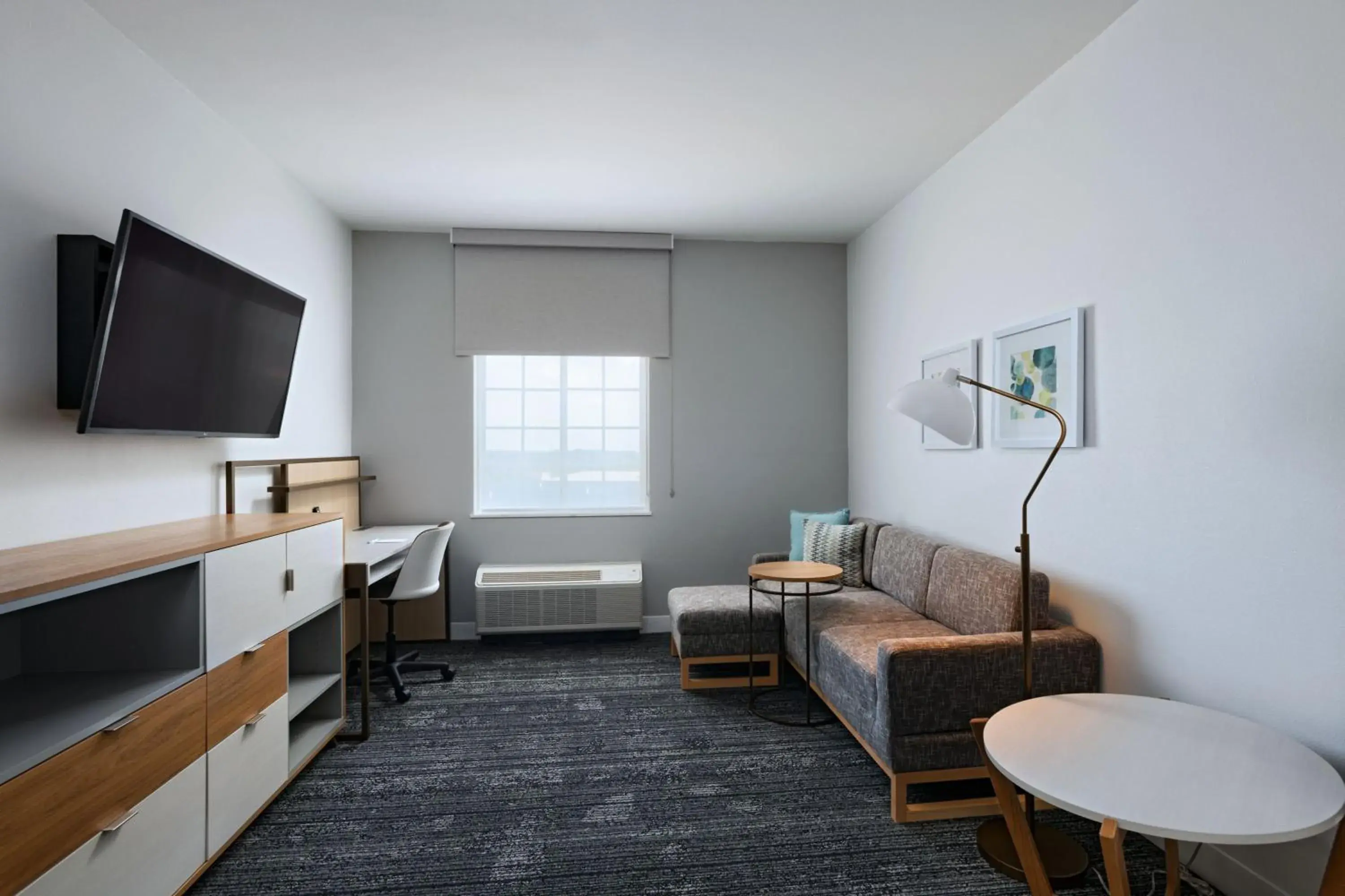 One-Bedroom King Suite with Sofa Bed and Inland View in Woodland Suites One-Bedroom King Suite with Sofa Bed and Inland View in Woodland Suites