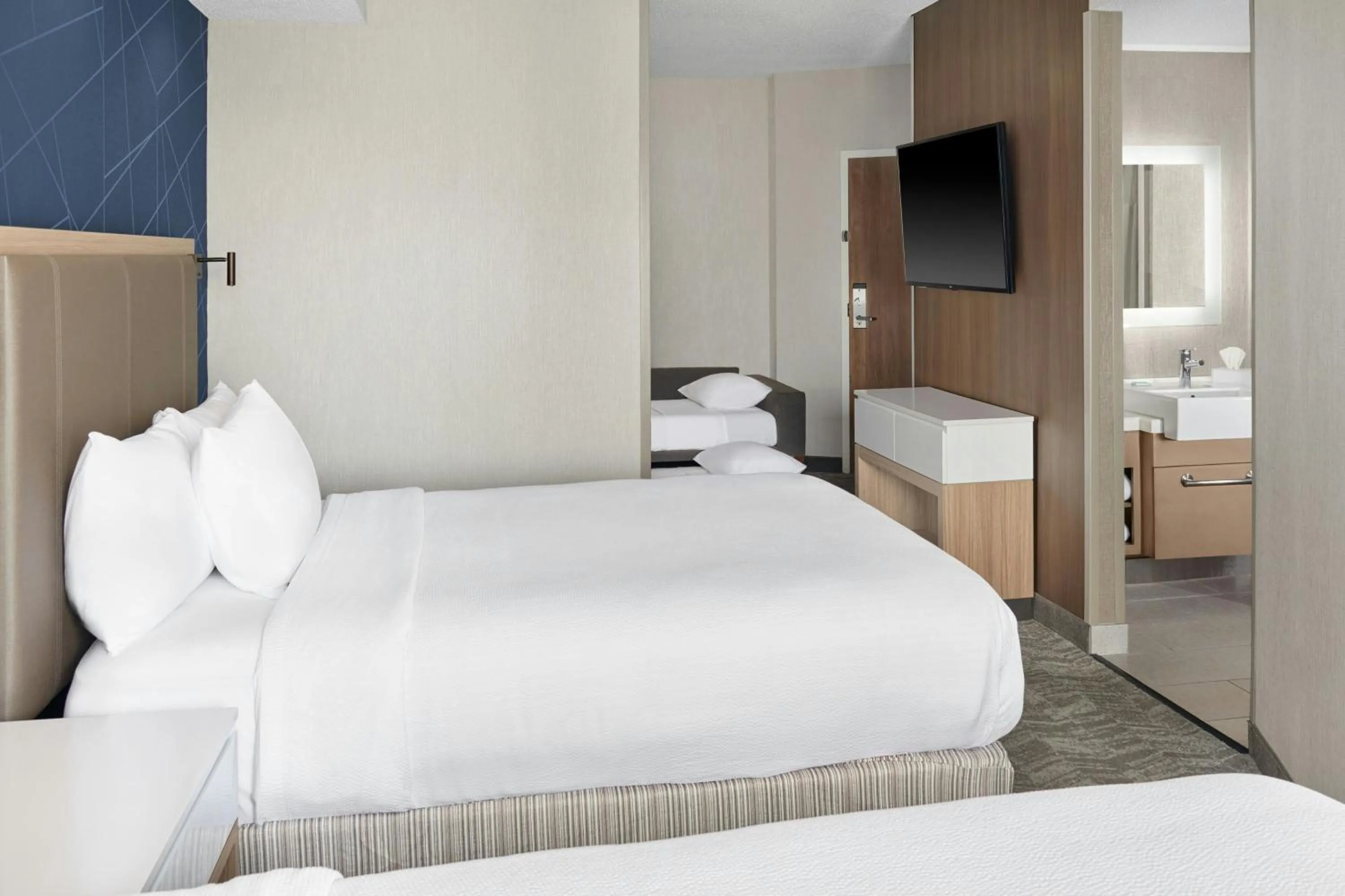 Photo of the whole room, Bed in SpringHill Suites by Marriott Lansing