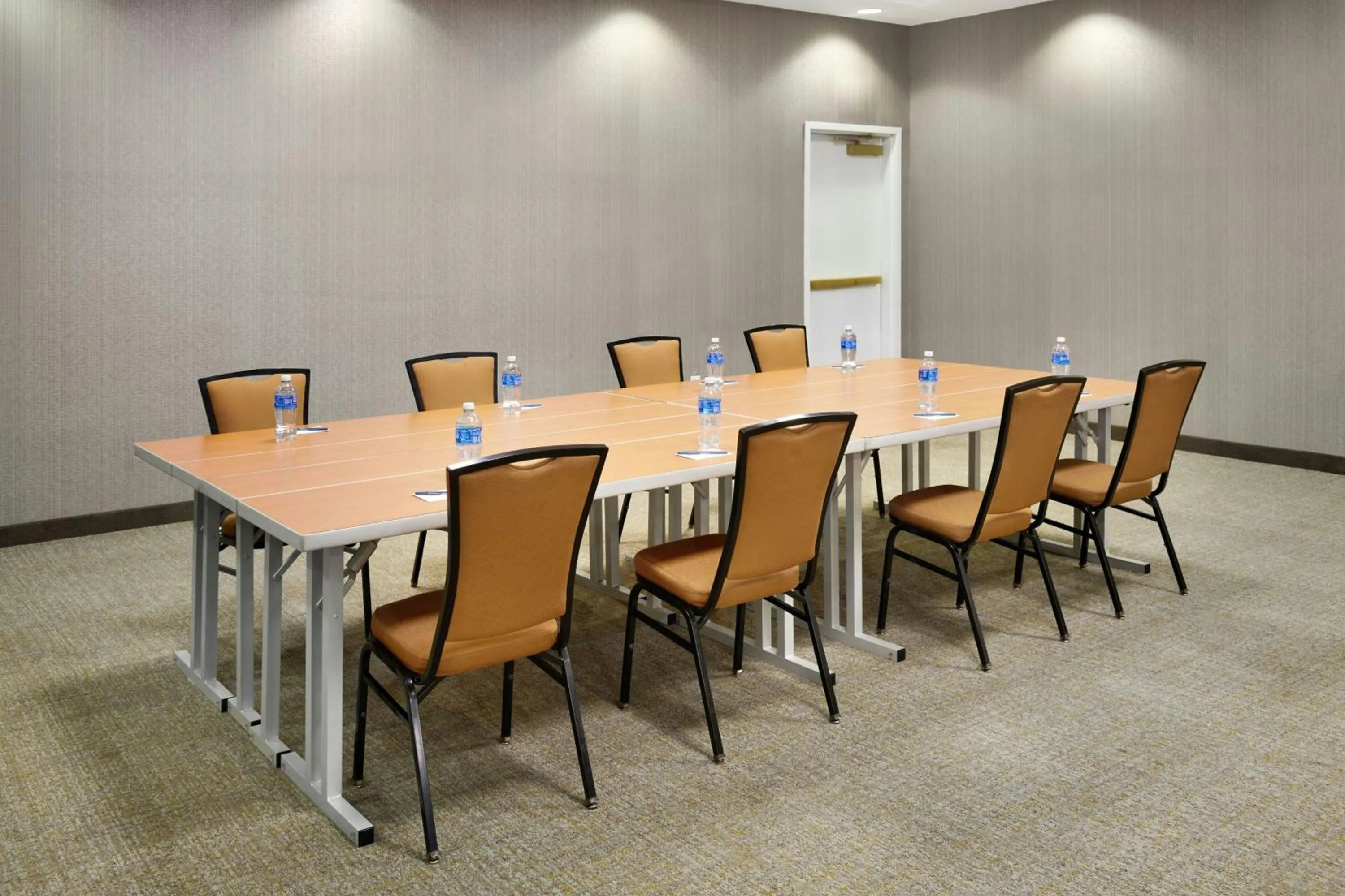 Meeting/conference room in SpringHill Suites by Marriott Lansing