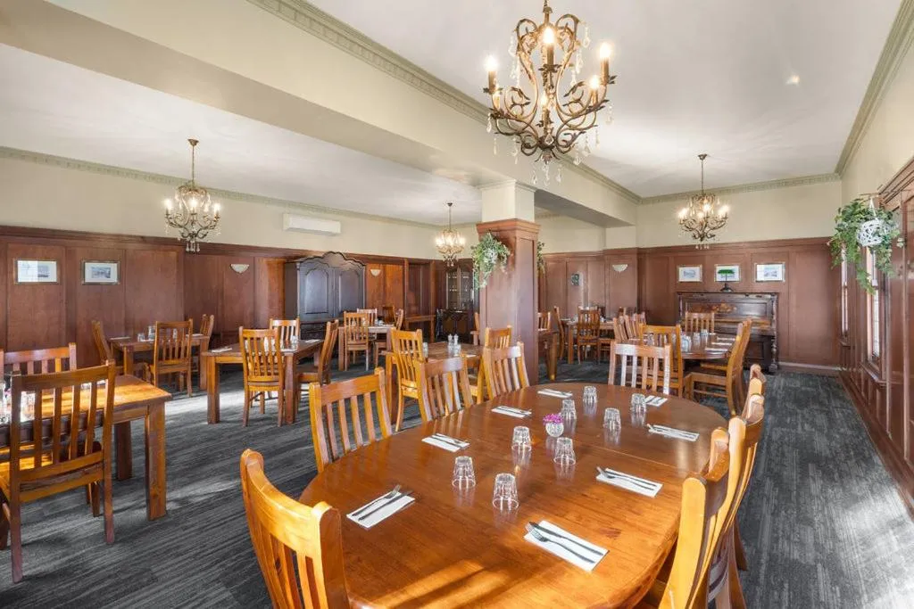 Restaurant/places to eat in Royal Motel Tenterfield