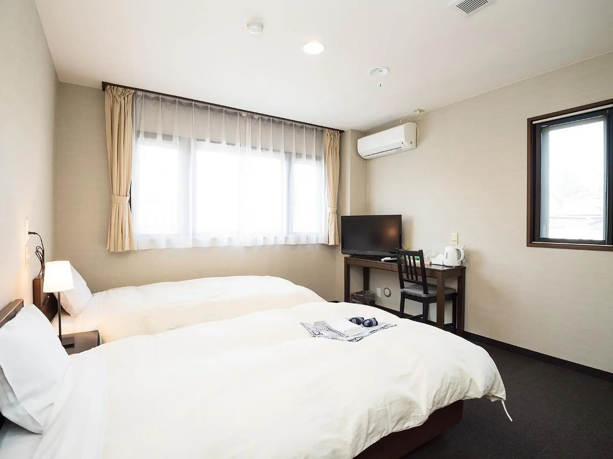 Bedroom, Bed in Kusatsu onsen Futabaya Bedroom, Bed in Kusatsu onsen Futabaya