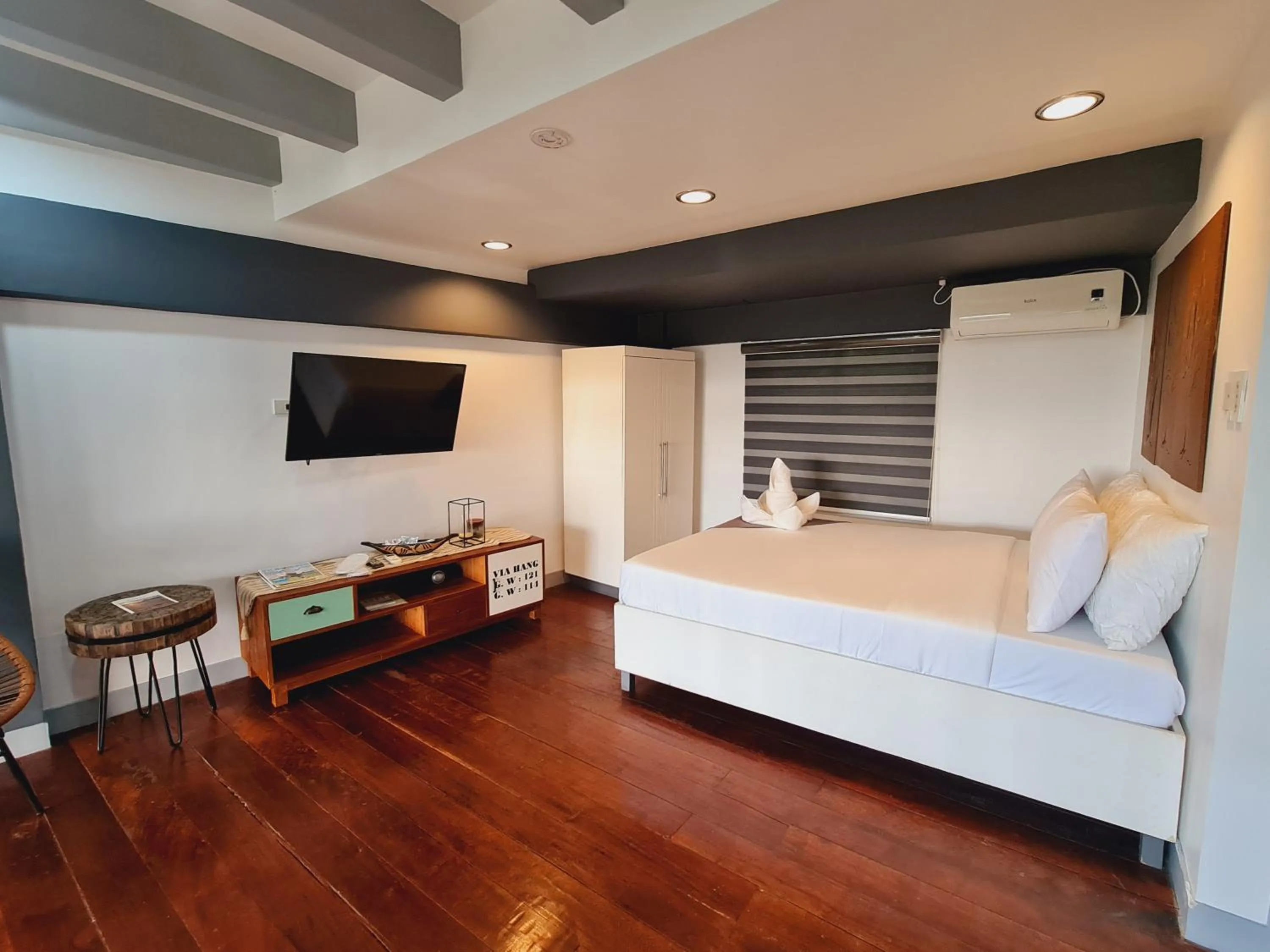 Communal lounge/ TV room, Bed in Bayview Country Inn El Nido