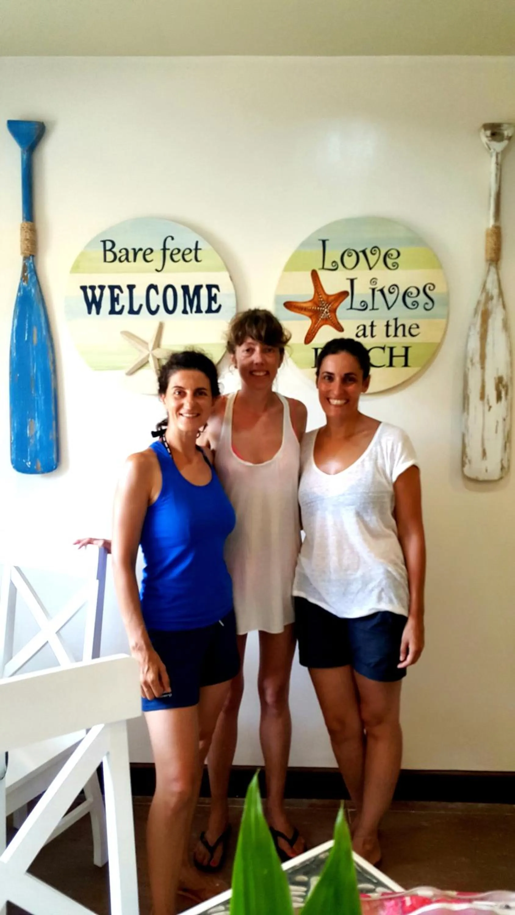 group of guests in Bayview Country Inn El Nido