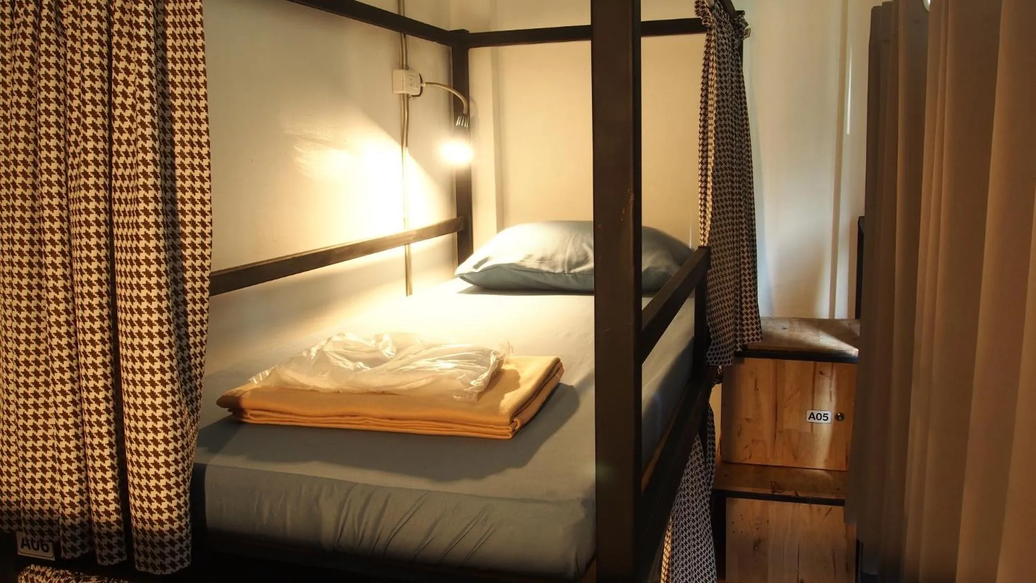 bunk bed, Bed in Dhub Hostel Donmueng