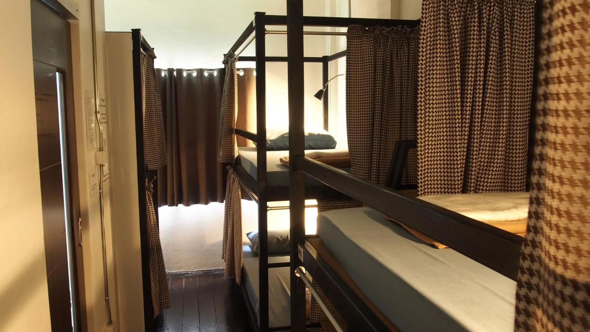 bunk bed, Bed in Dhub Hostel Donmueng