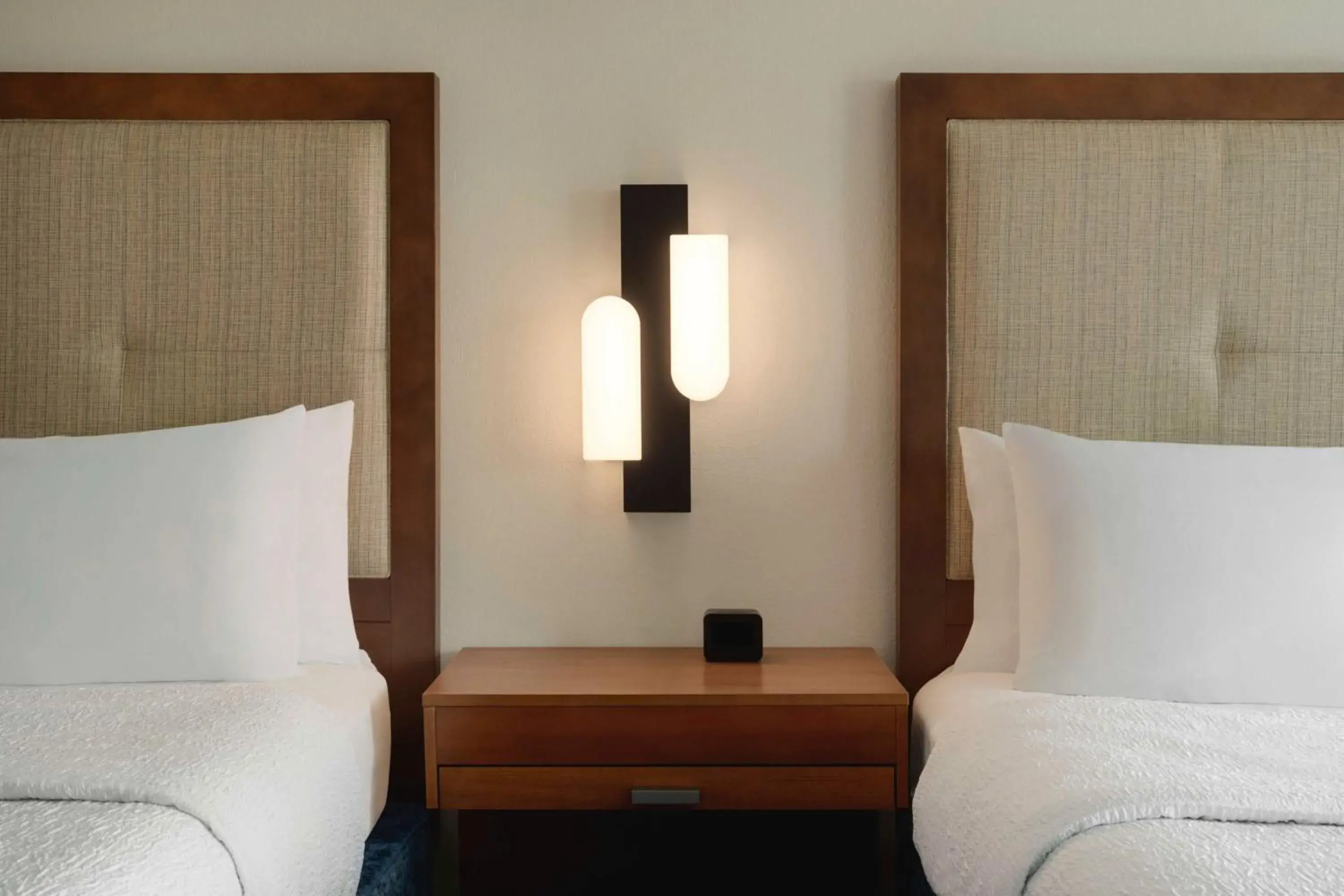 Bed in Hampton Inn & Suites San Marcos Bed in Hampton Inn & Suites San Marcos