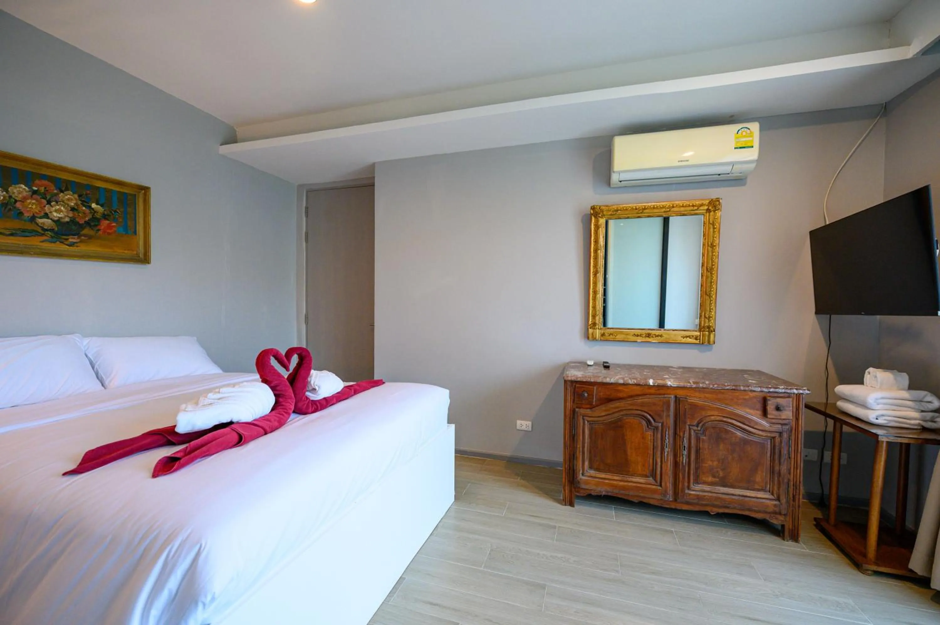 Bedroom, Bed in 6th Avenue Surin Beach - Official Account
