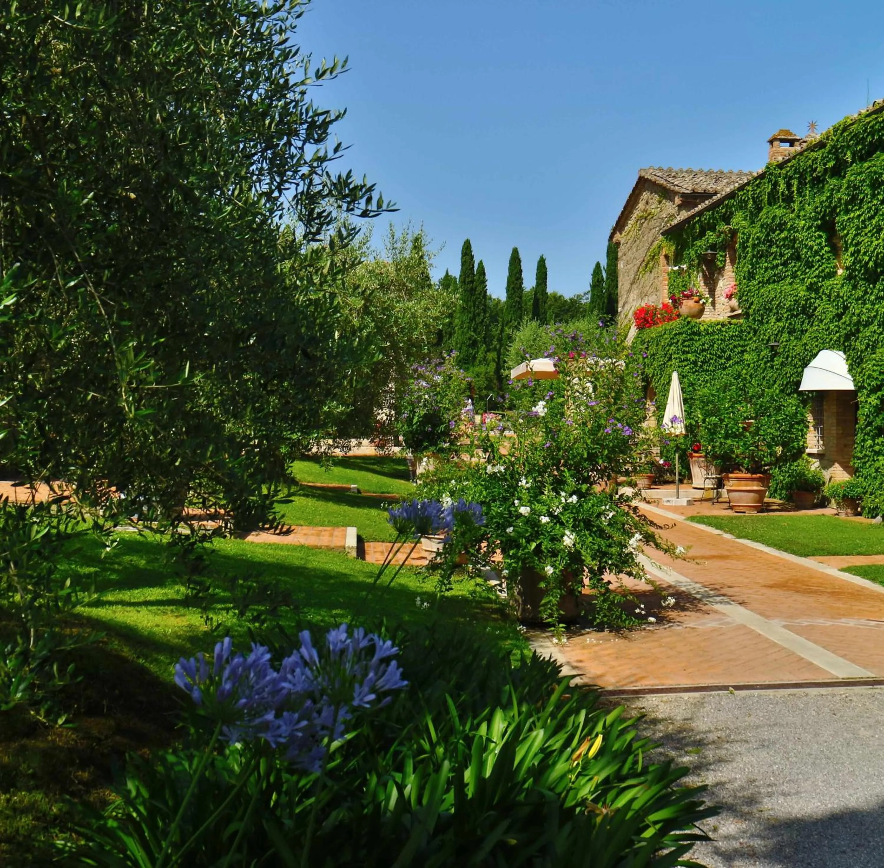 Property building in Agriturismo La Sovana