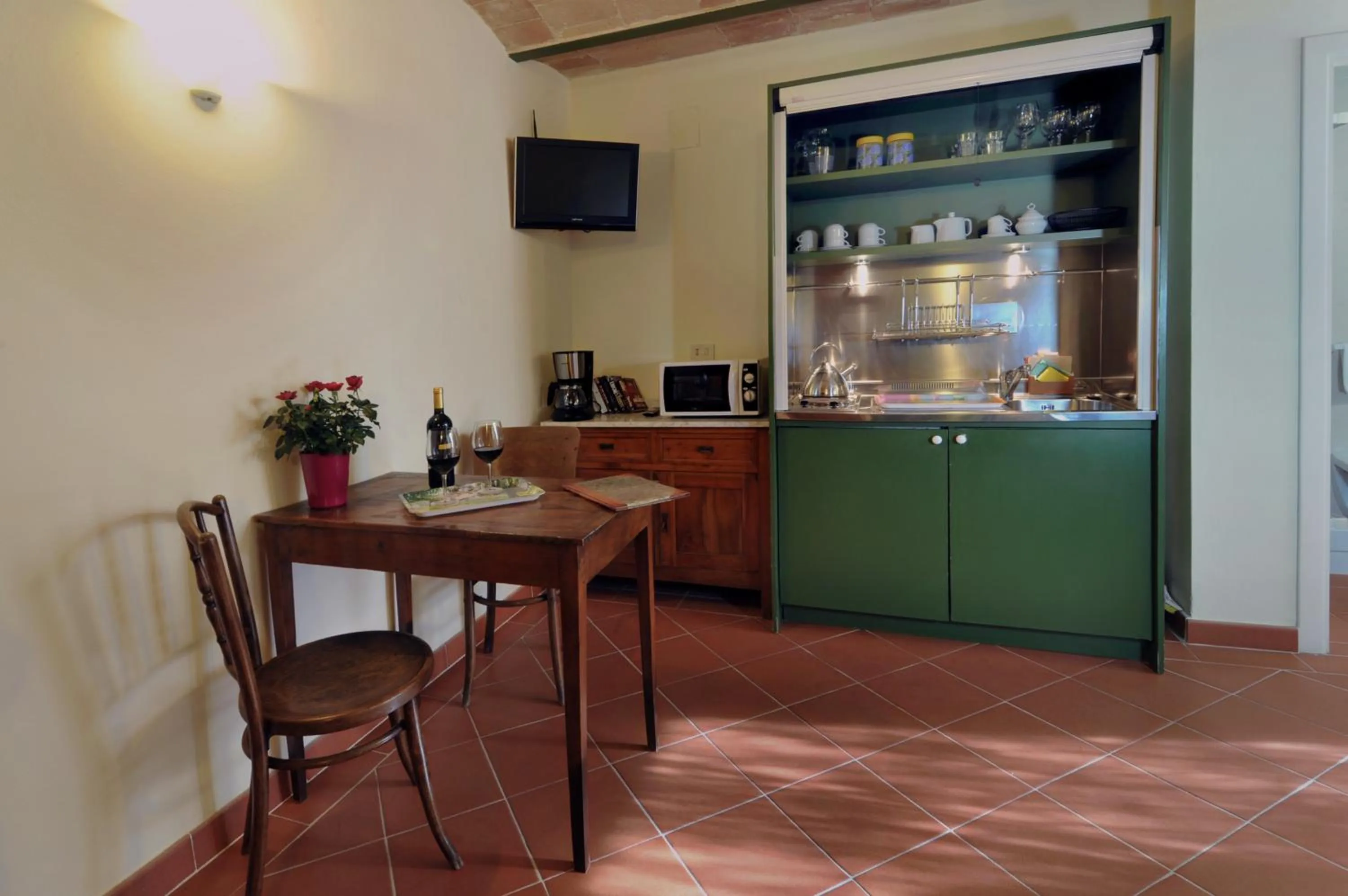 Kitchen or kitchenette in Agriturismo La Sovana