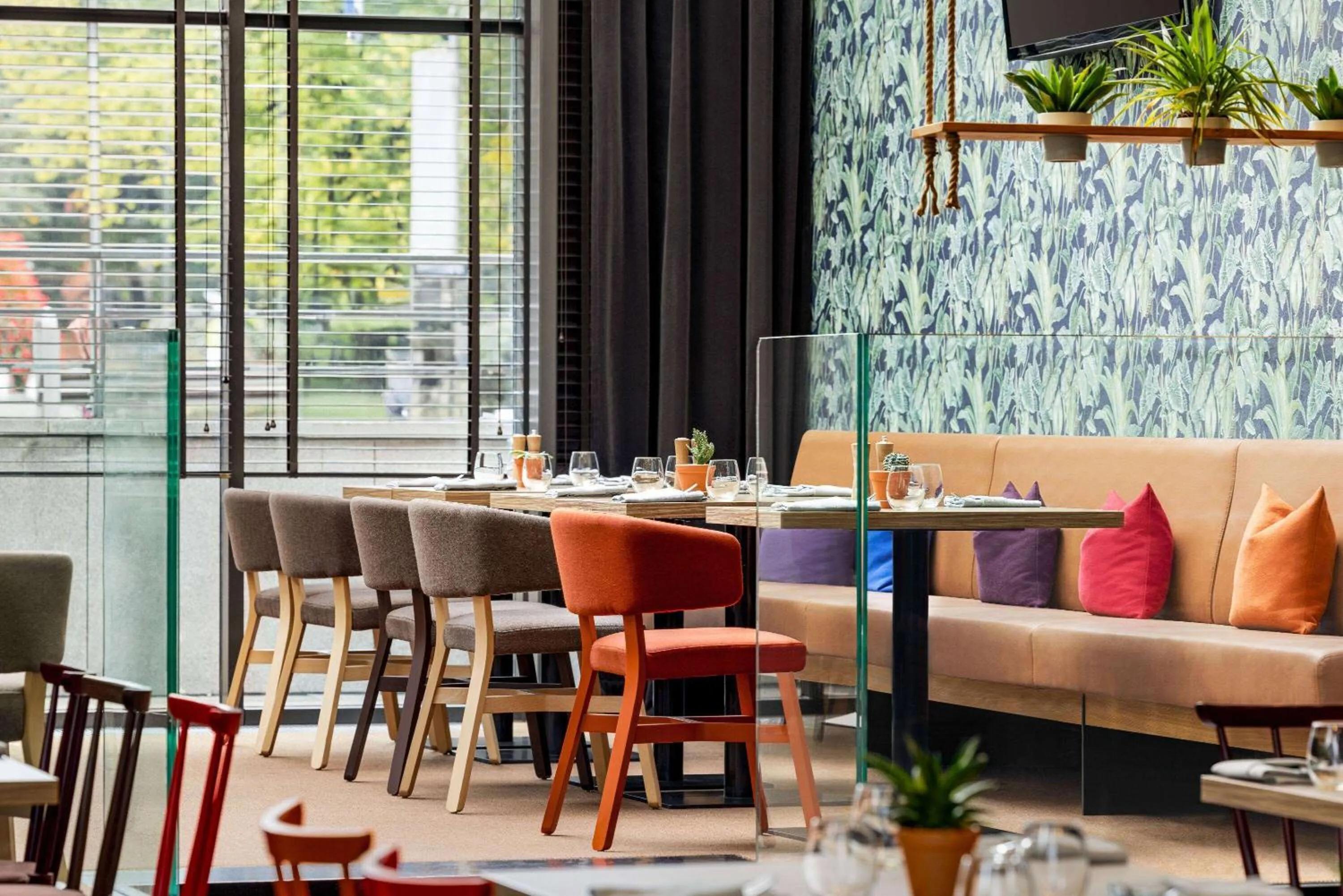 Lounge or bar in Vienna House Easy by Wyndham Katowice