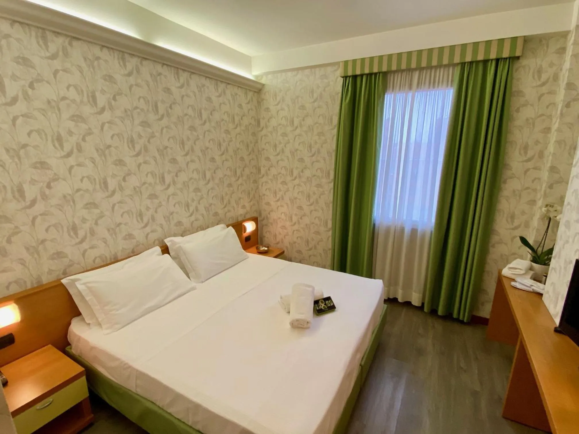 Bed in Hotel Embassy