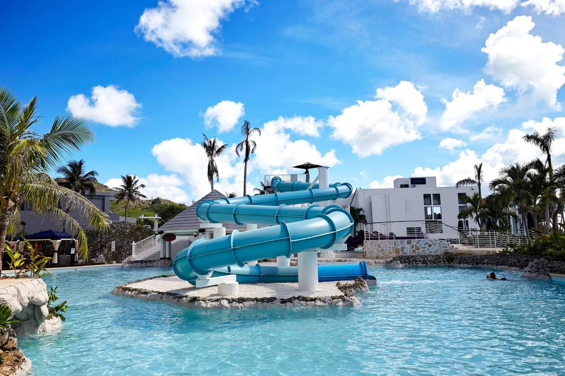 Swimming pool in Kensington Hotel Saipan Swimming pool in Kensington Hotel Saipan