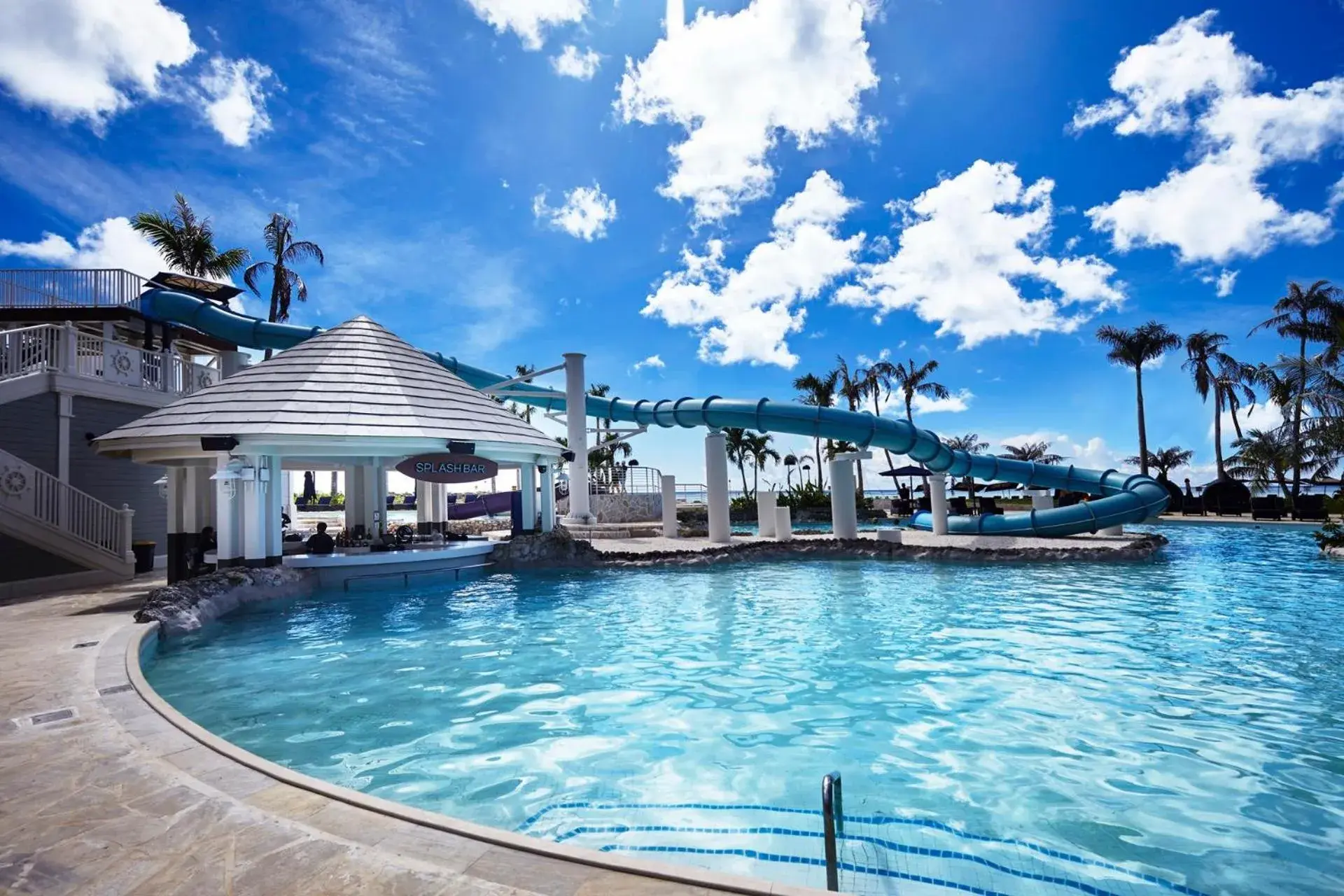 Swimming pool in Kensington Hotel Saipan Swimming pool in Kensington Hotel Saipan