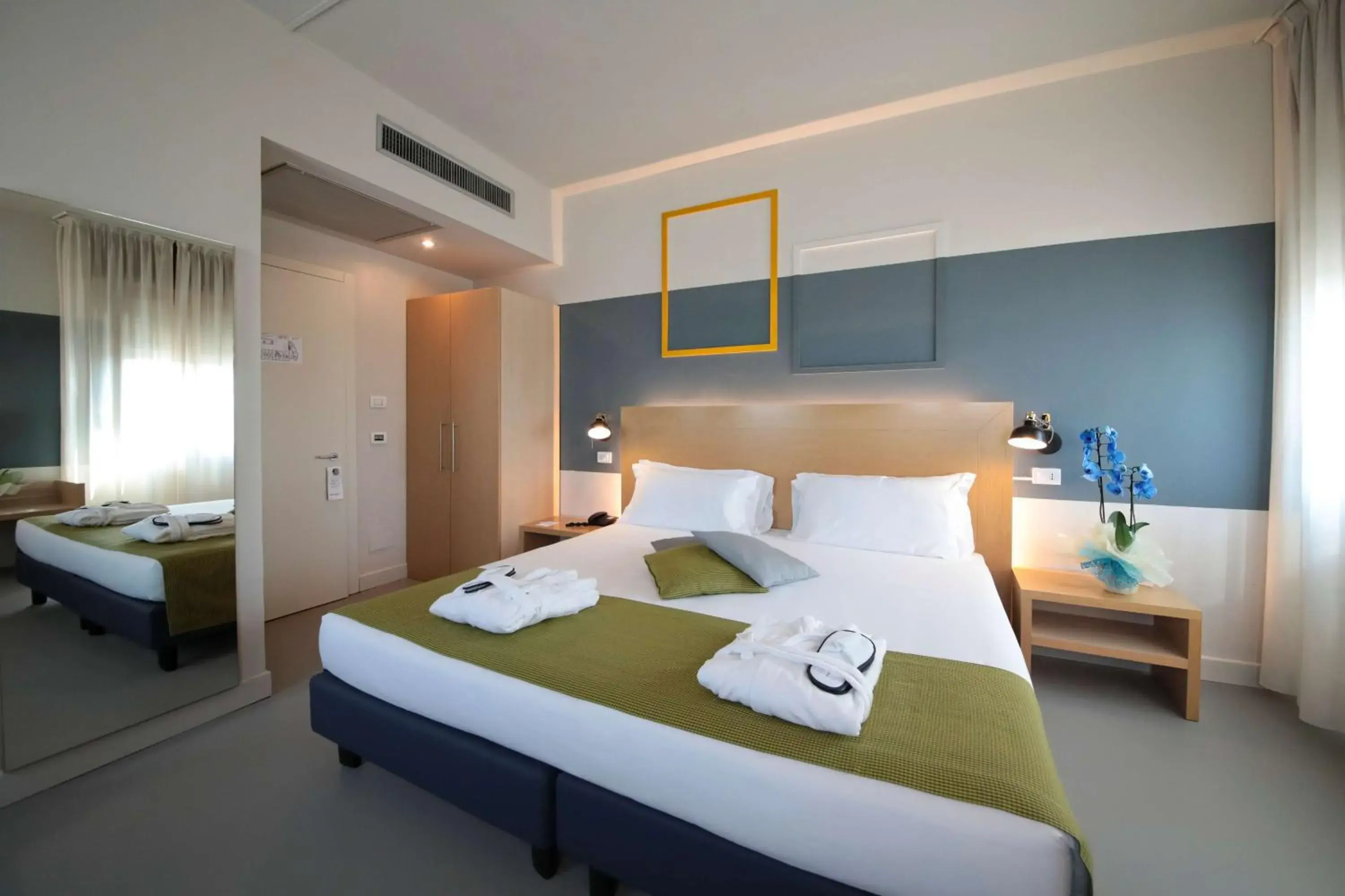 Photo of the whole room, Bed in Best Western Hotel Cristallo Mantova Photo of the whole room, Bed in Best Western Hotel Cristallo Mantova