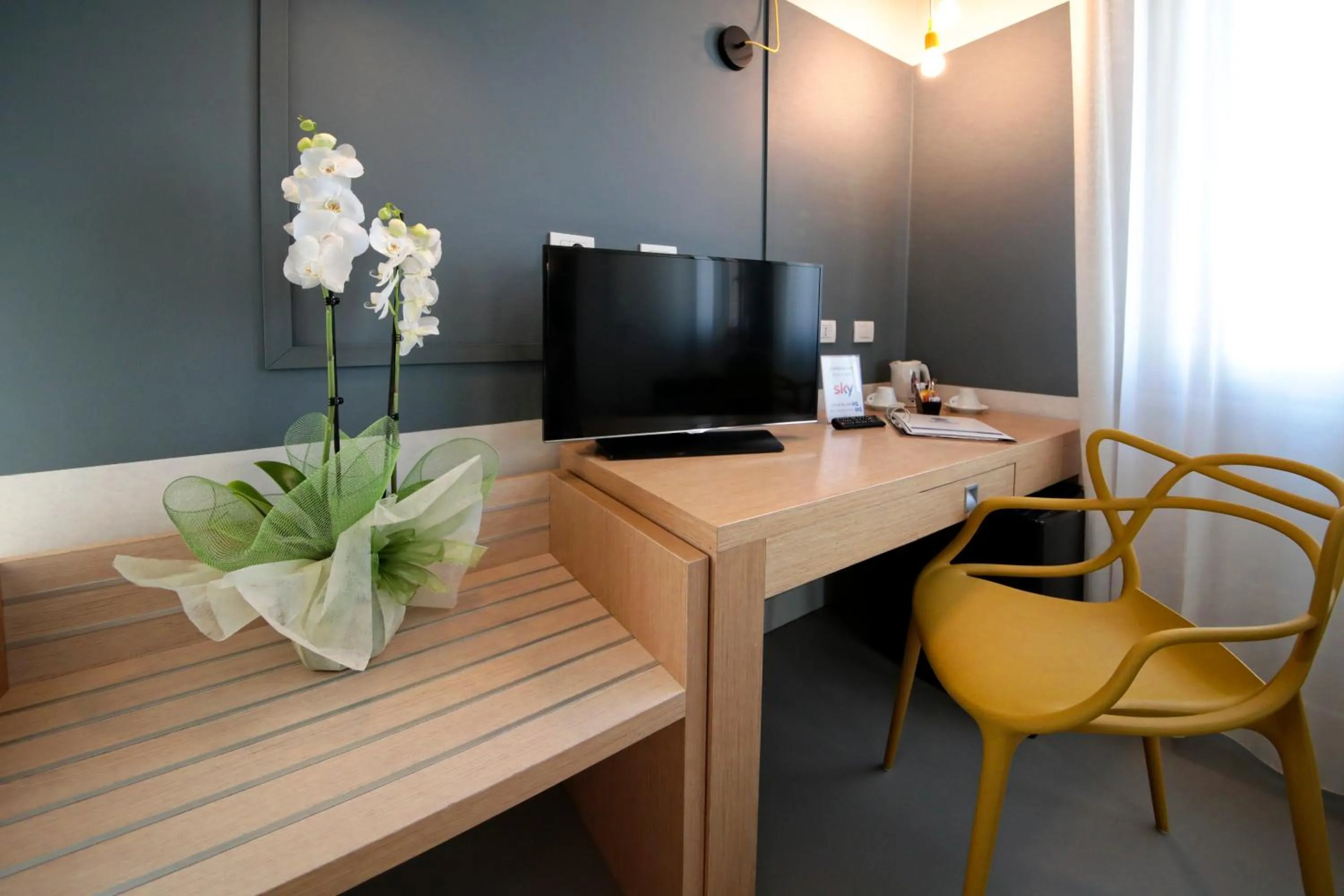 TV and multimedia in Best Western Hotel Cristallo Mantova